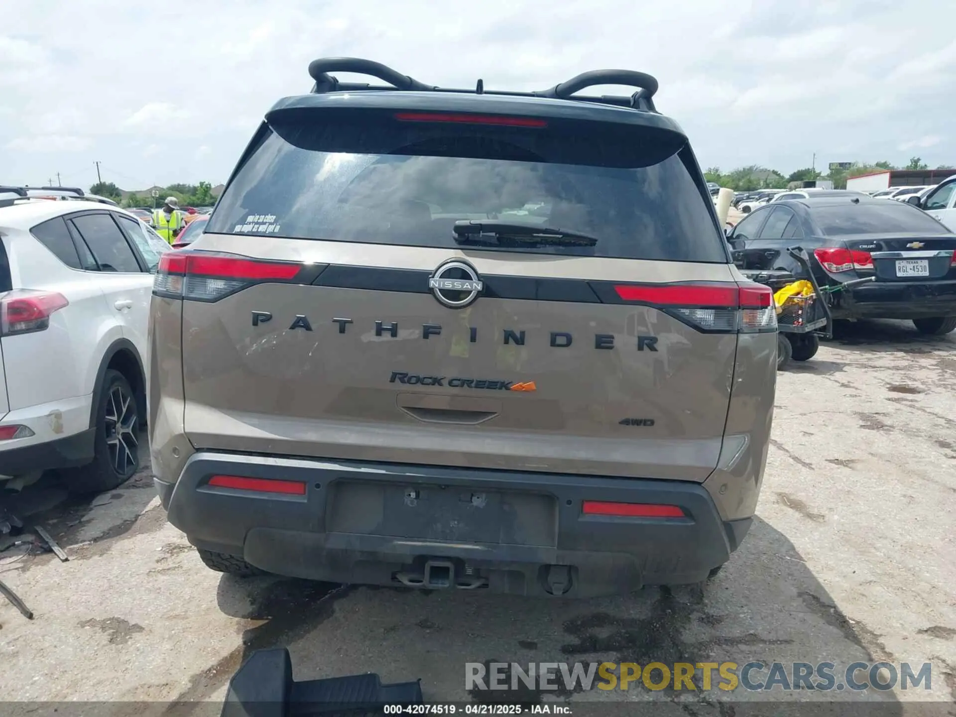 15 Photograph of a damaged car 5N1DR3BD9PC228981 NISSAN PATHFINDER 2023