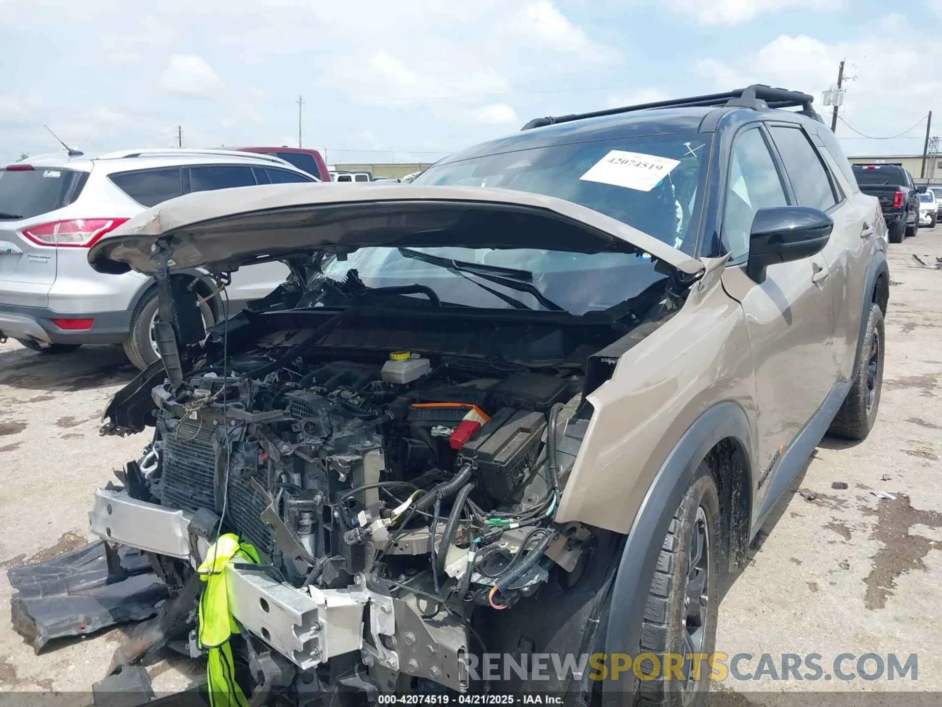 2 Photograph of a damaged car 5N1DR3BD9PC228981 NISSAN PATHFINDER 2023