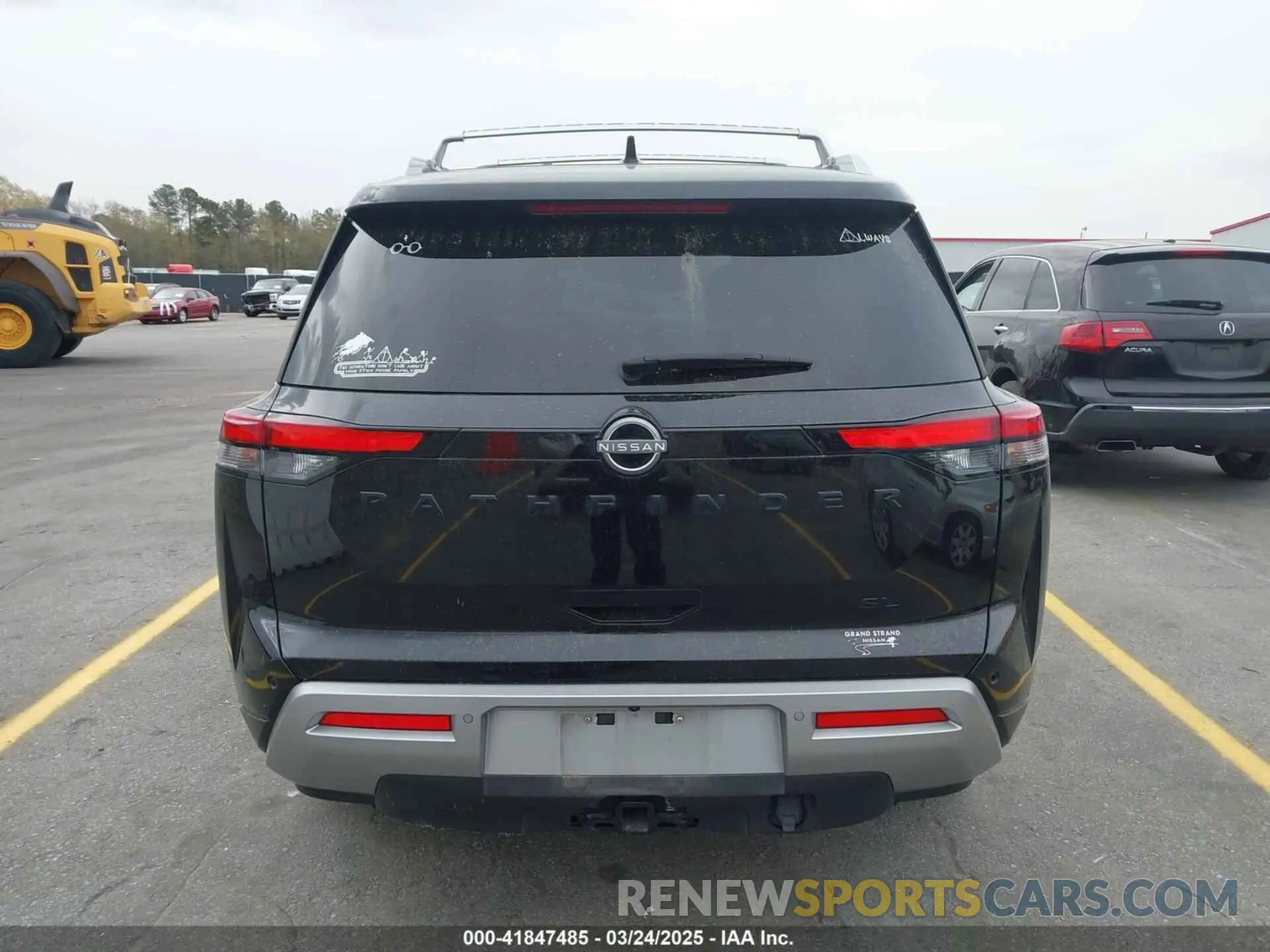 17 Photograph of a damaged car 5N1DR3CB2PC262712 NISSAN PATHFINDER 2023