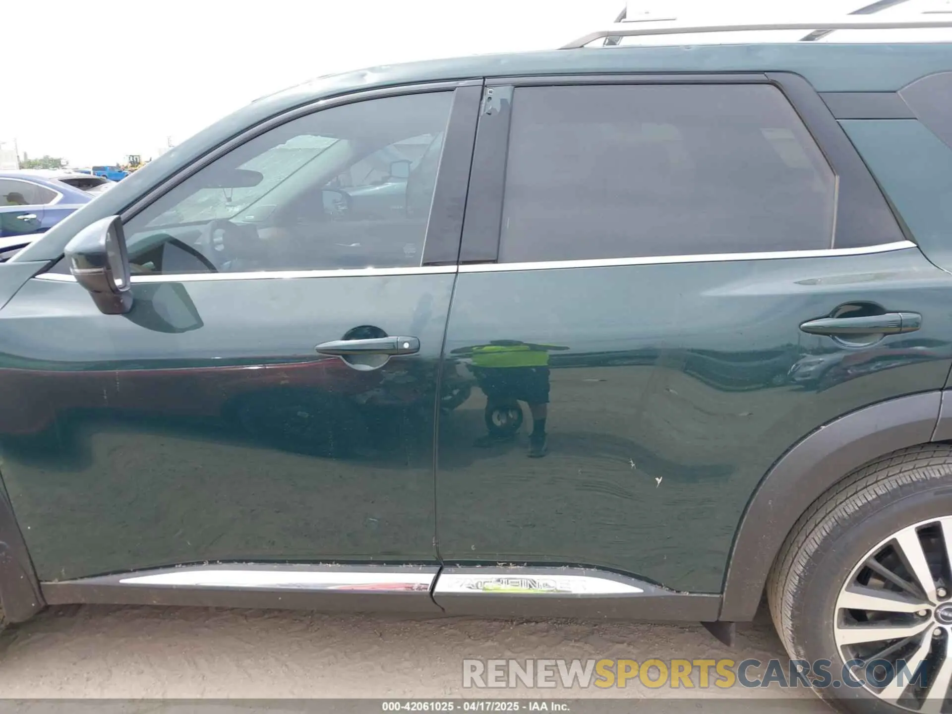 14 Photograph of a damaged car 5N1DR3DH7PC275524 NISSAN PATHFINDER 2023
