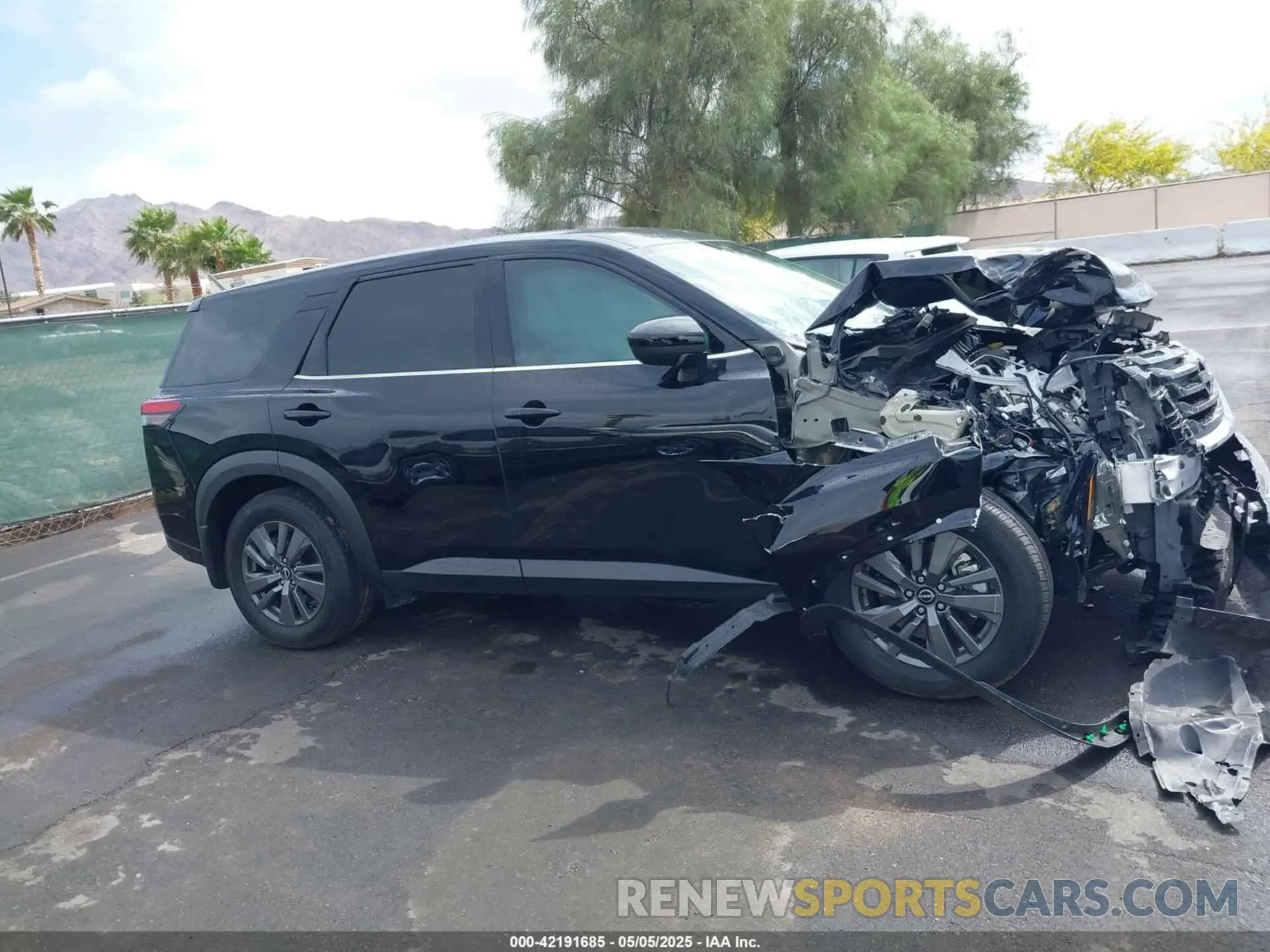 13 Photograph of a damaged car 5N1DR3AA5RC307252 NISSAN PATHFINDER 2024