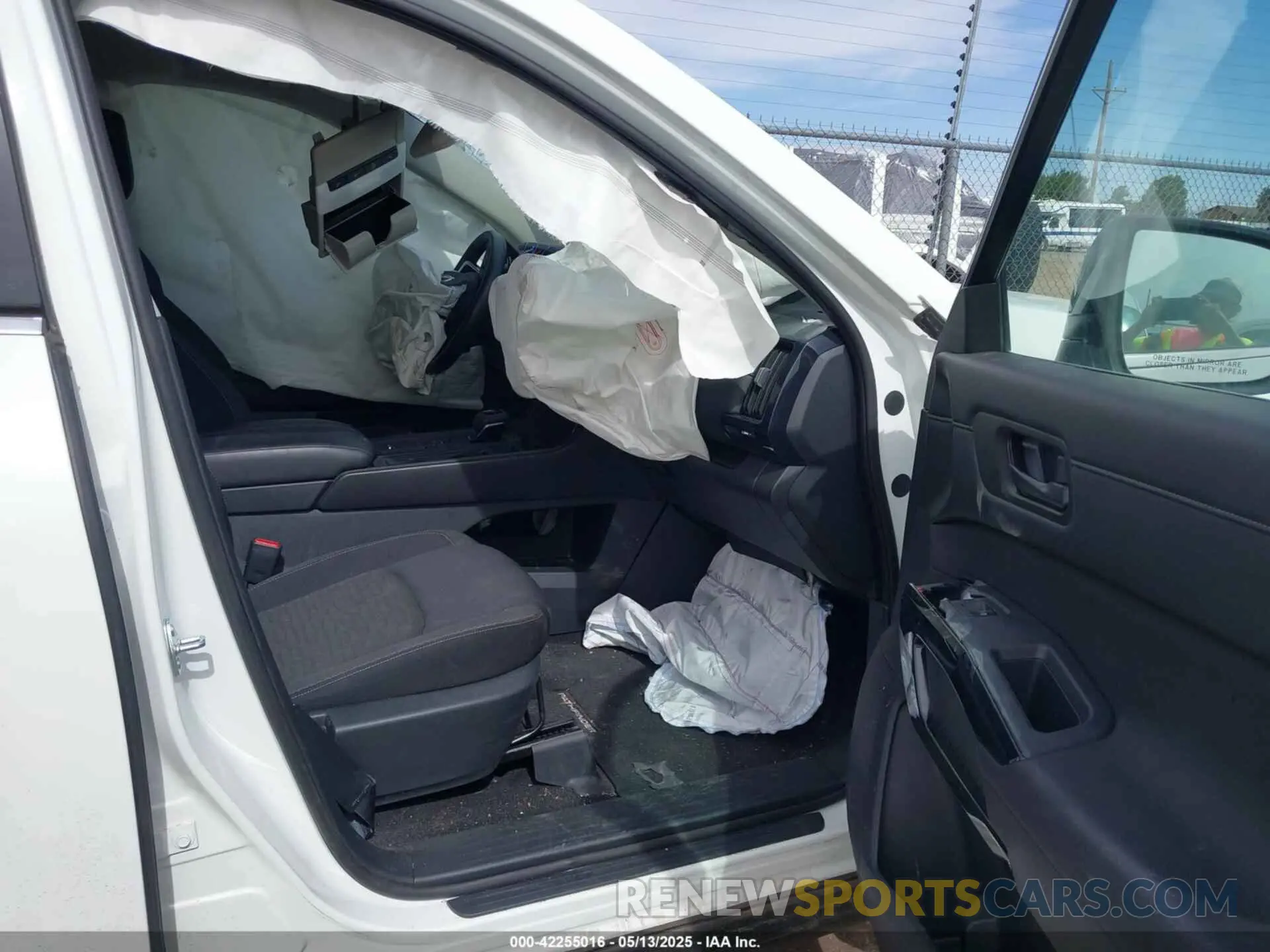 5 Photograph of a damaged car 5N1DR3AA8RC265983 NISSAN PATHFINDER 2024