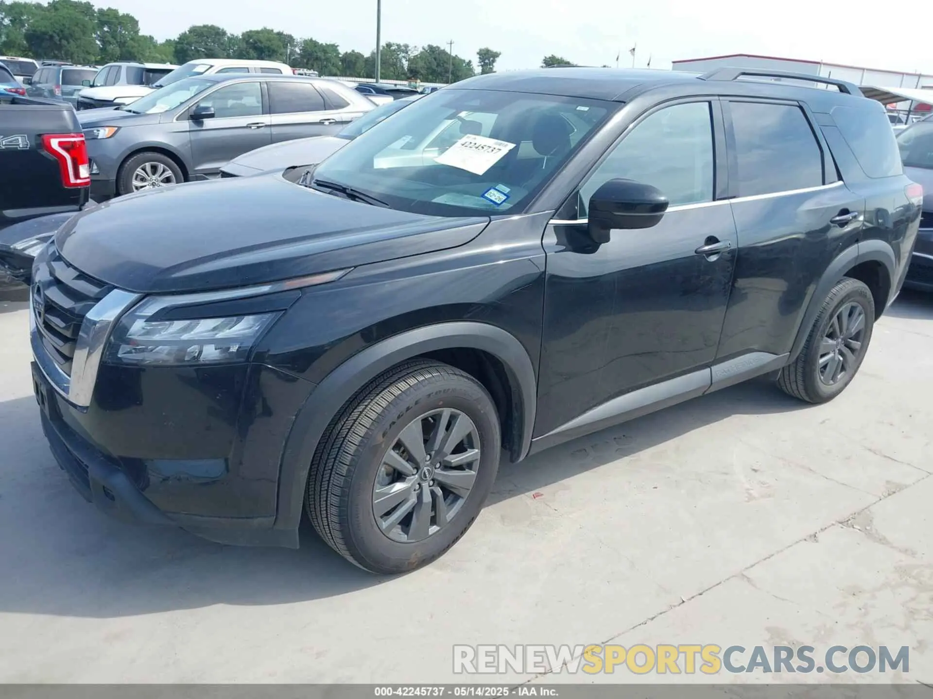 2 Photograph of a damaged car 5N1DR3BA1RC257707 NISSAN PATHFINDER 2024