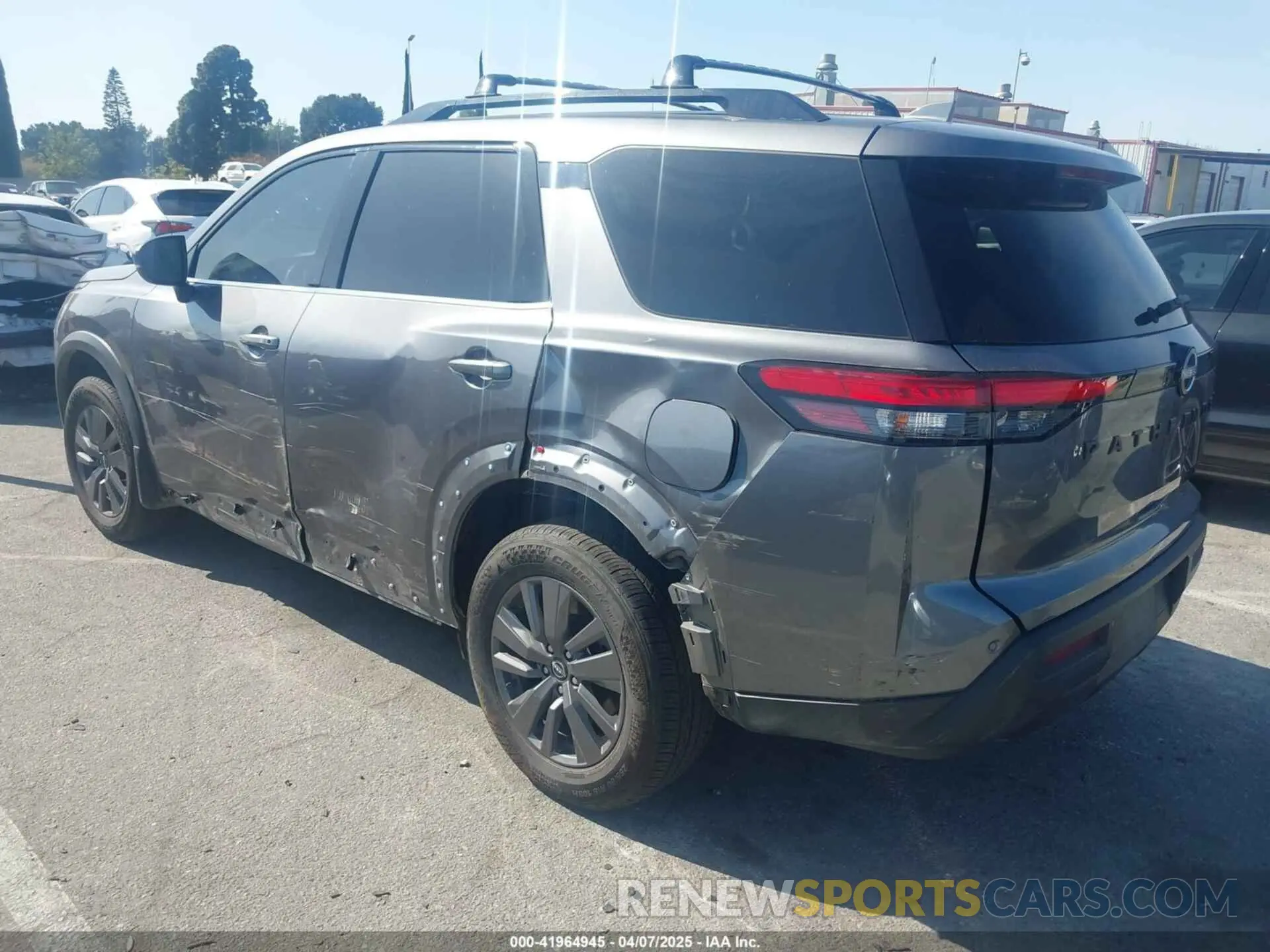 3 Photograph of a damaged car 5N1DR3BA5RC293707 NISSAN PATHFINDER 2024