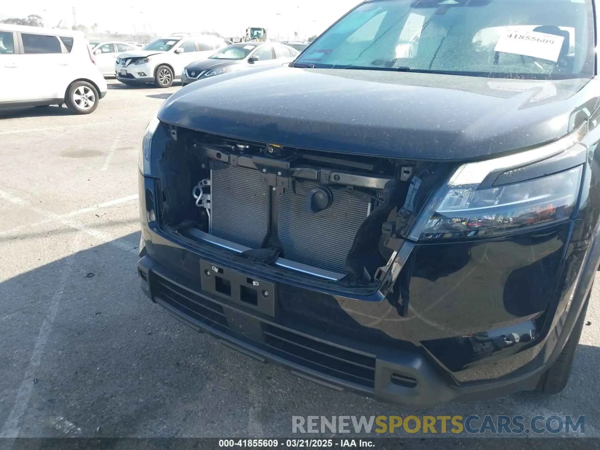 18 Photograph of a damaged car 5N1DR3BA8RC289408 NISSAN PATHFINDER 2024