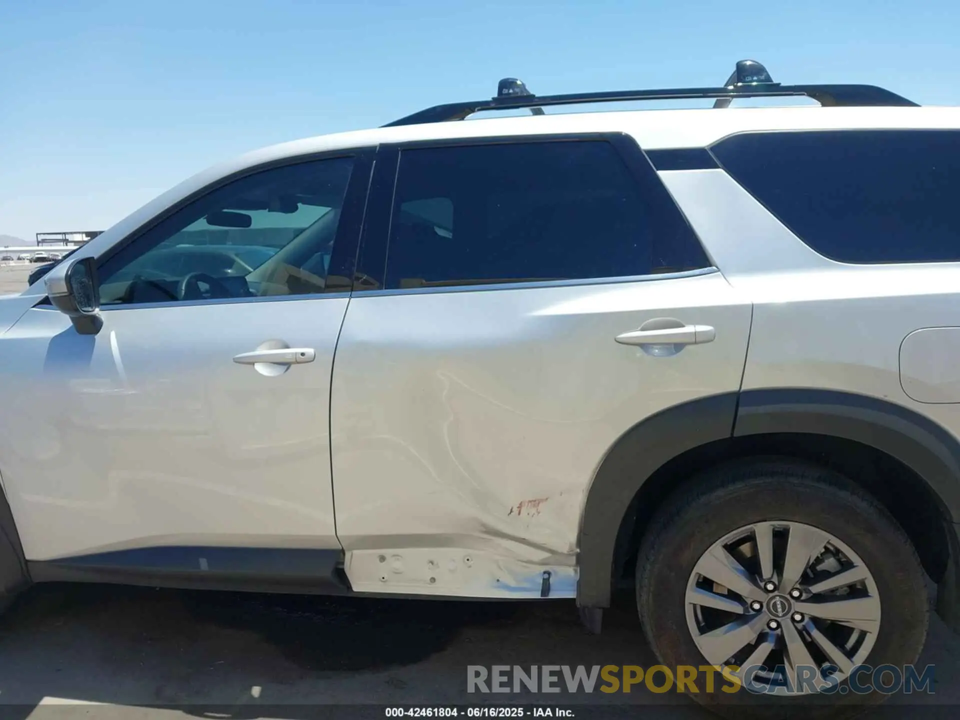 14 Photograph of a damaged car 5N1DR3BAXRC297753 NISSAN PATHFINDER 2024