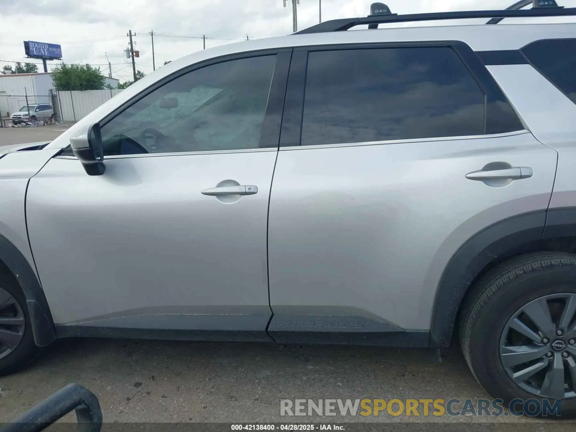 14 Photograph of a damaged car 5N1DR3BB1RC254881 NISSAN PATHFINDER 2024