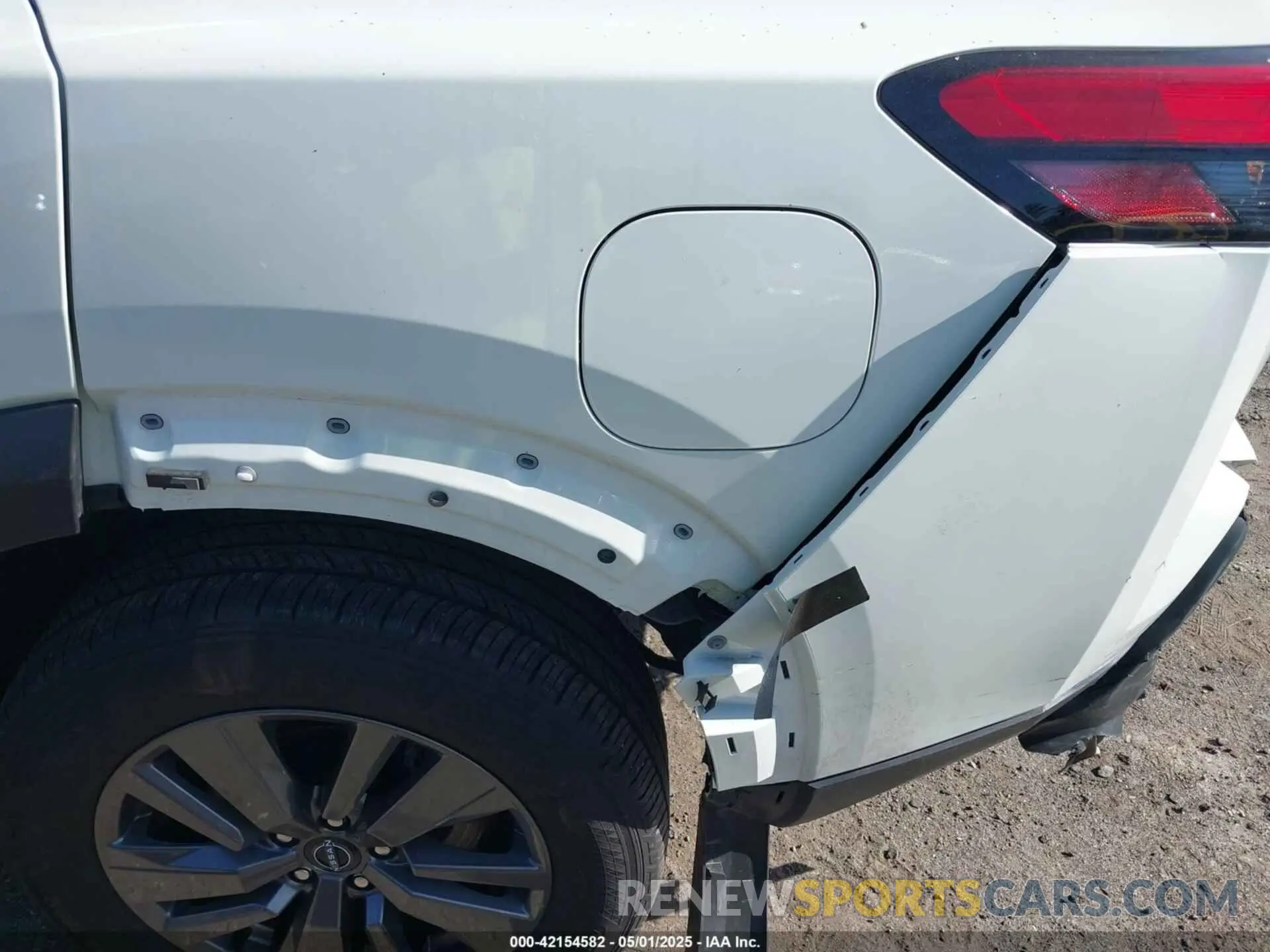 6 Photograph of a damaged car 5N1DR3BC8RC258189 NISSAN PATHFINDER 2024