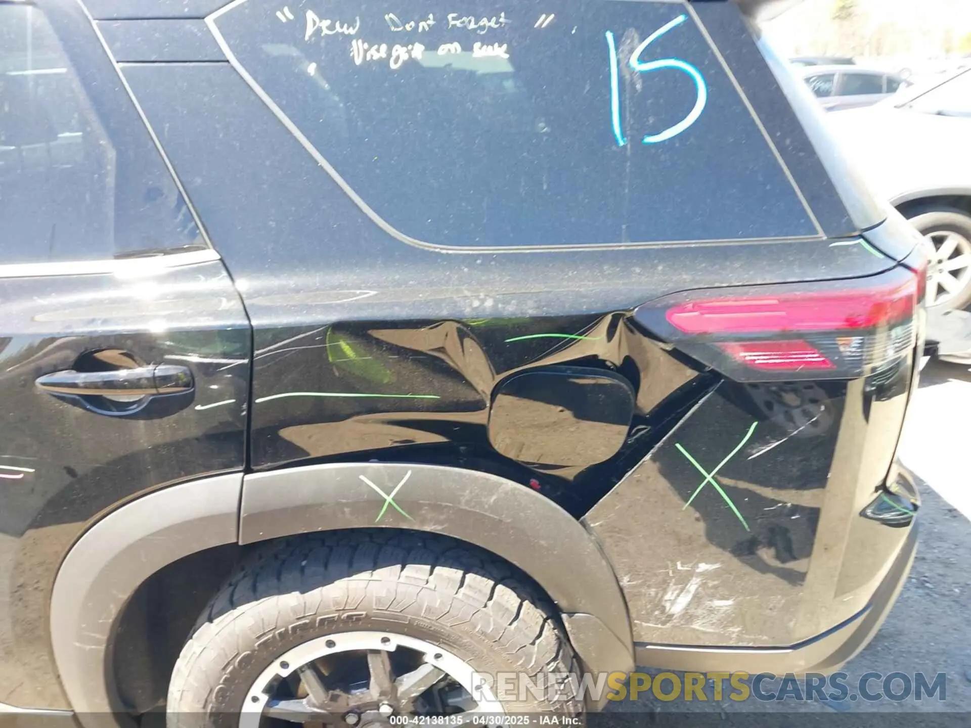 18 Photograph of a damaged car 5N1DR3BD6RC306832 NISSAN PATHFINDER 2024