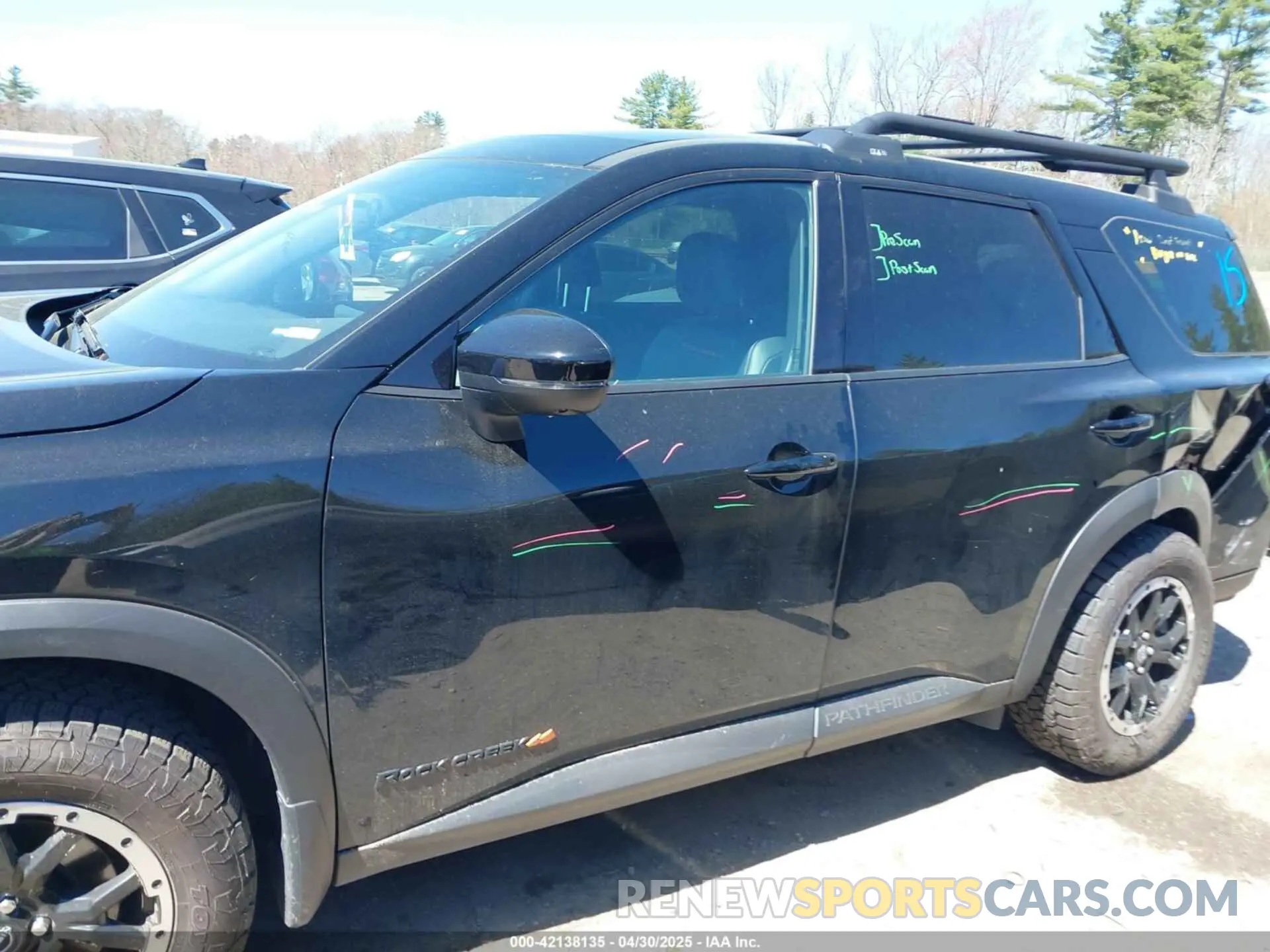 19 Photograph of a damaged car 5N1DR3BD6RC306832 NISSAN PATHFINDER 2024