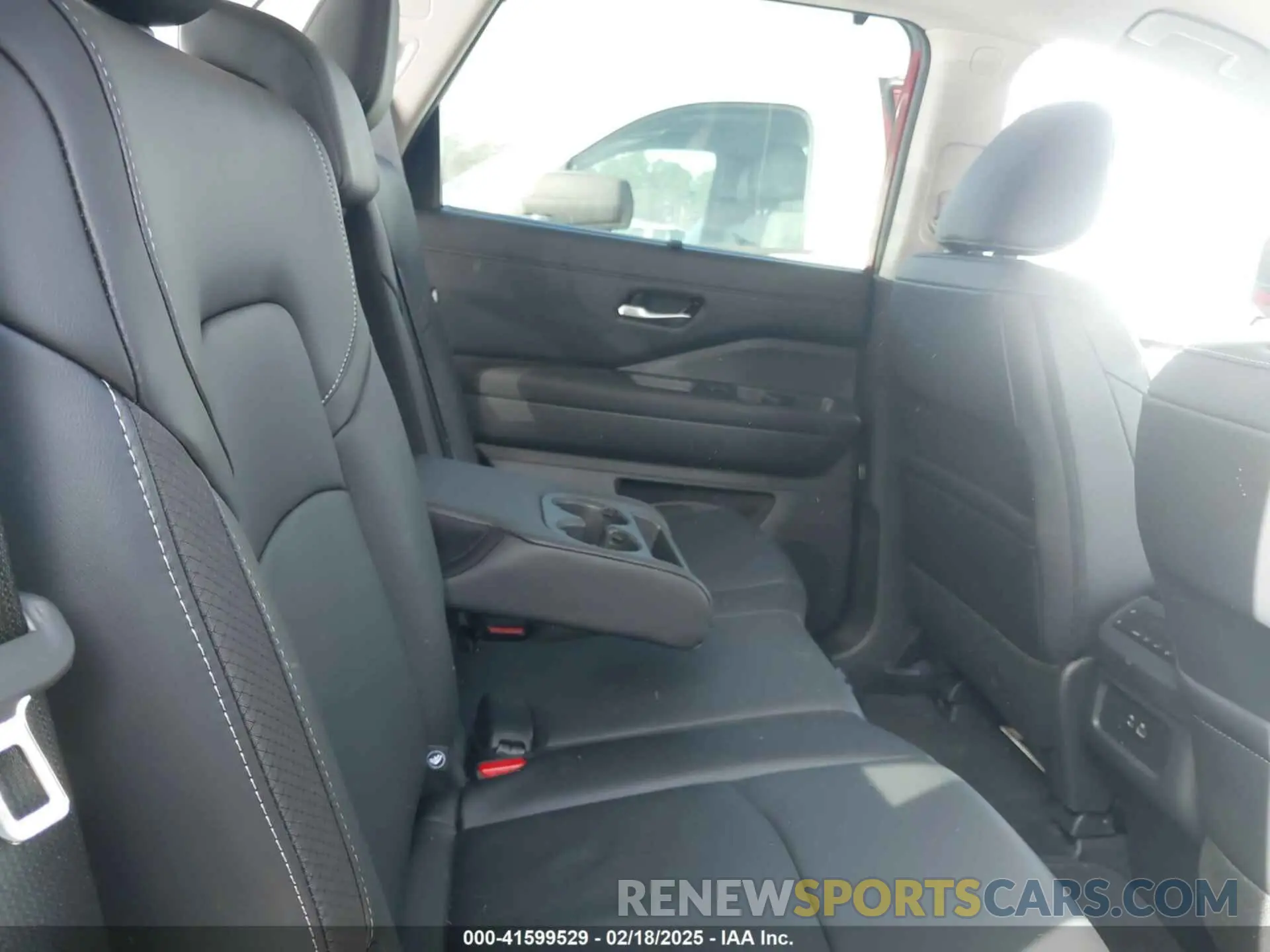 8 Фотография поврежденного автомобиля 5N1DR3CA1RC300862 NISSAN PATHFINDER 2024