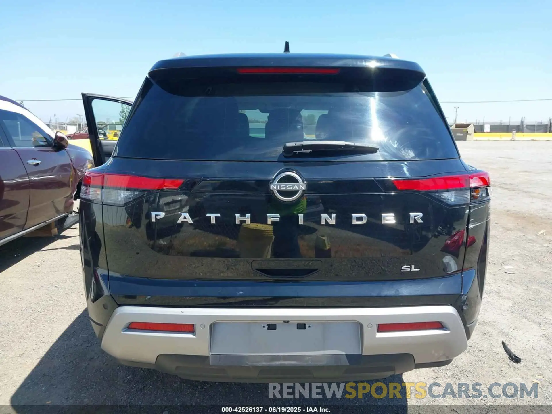 17 Photograph of a damaged car 5N1DR3CA2RC208076 NISSAN PATHFINDER 2024