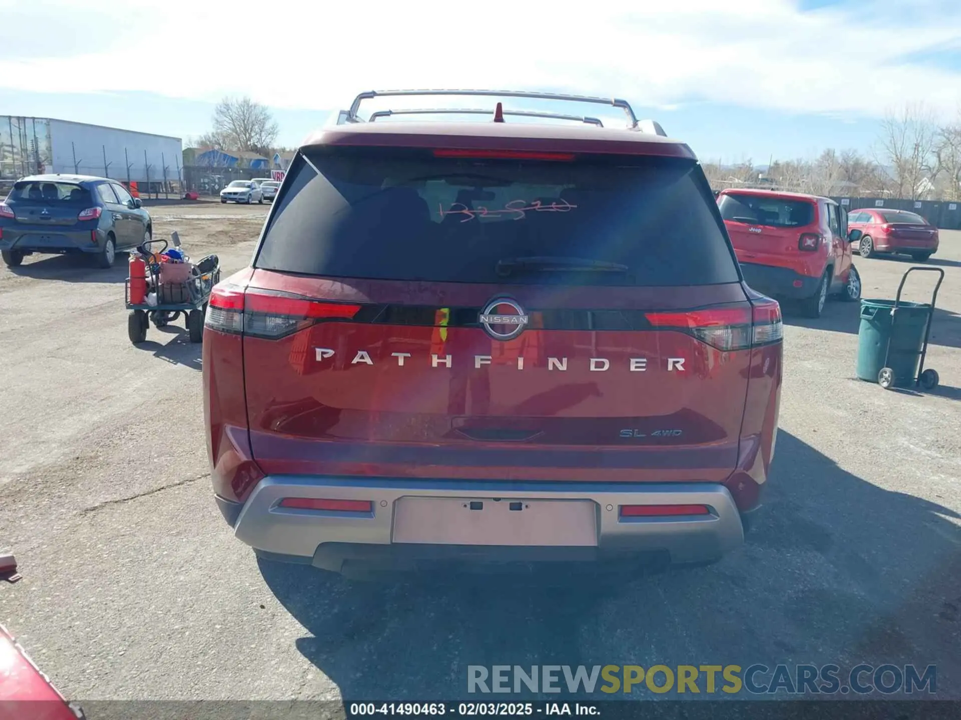 17 Photograph of a damaged car 5N1DR3CC2RC260325 NISSAN PATHFINDER 2024