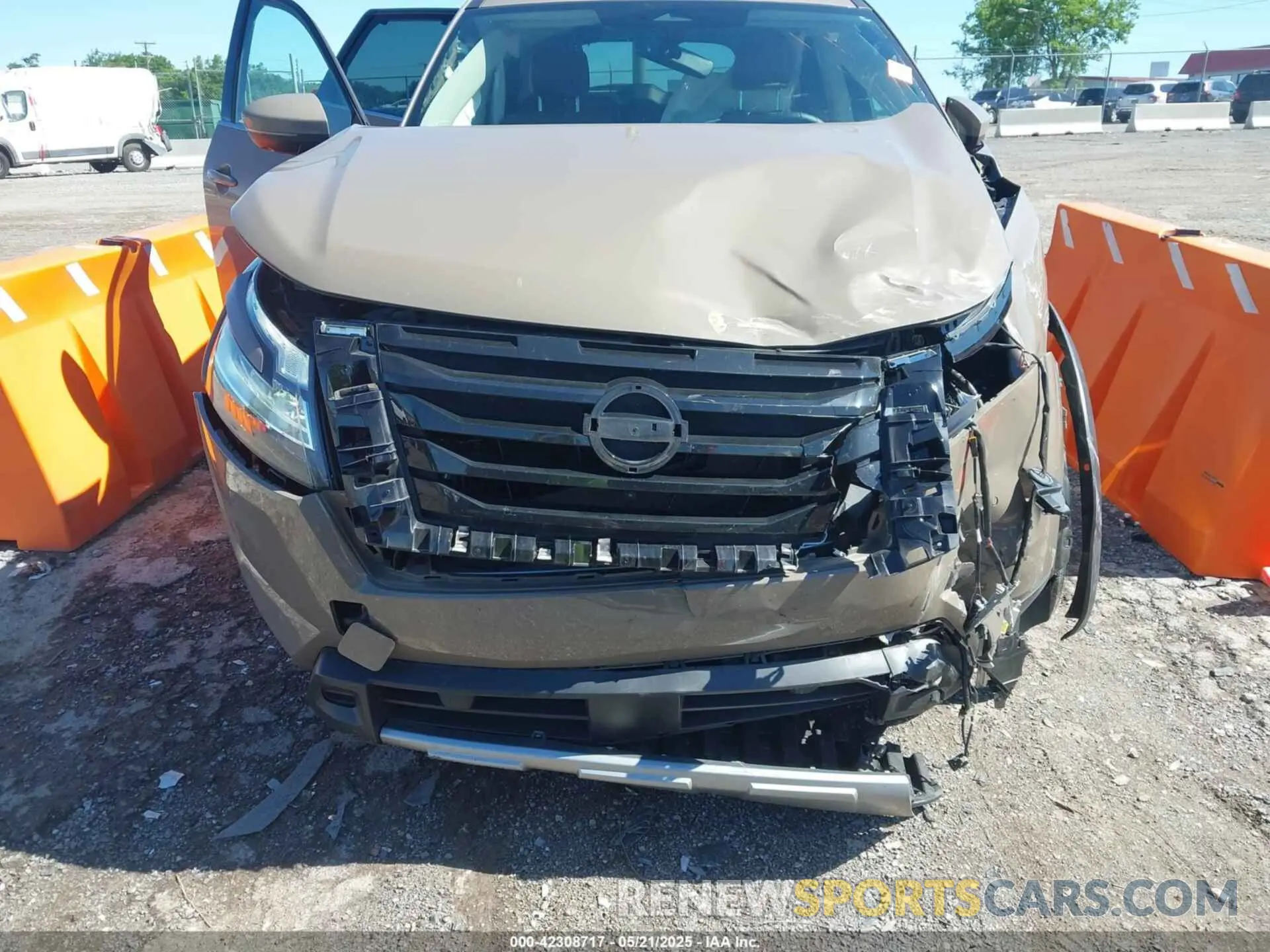 12 Photograph of a damaged car 5N1DR3DH5RC236532 NISSAN PATHFINDER 2024