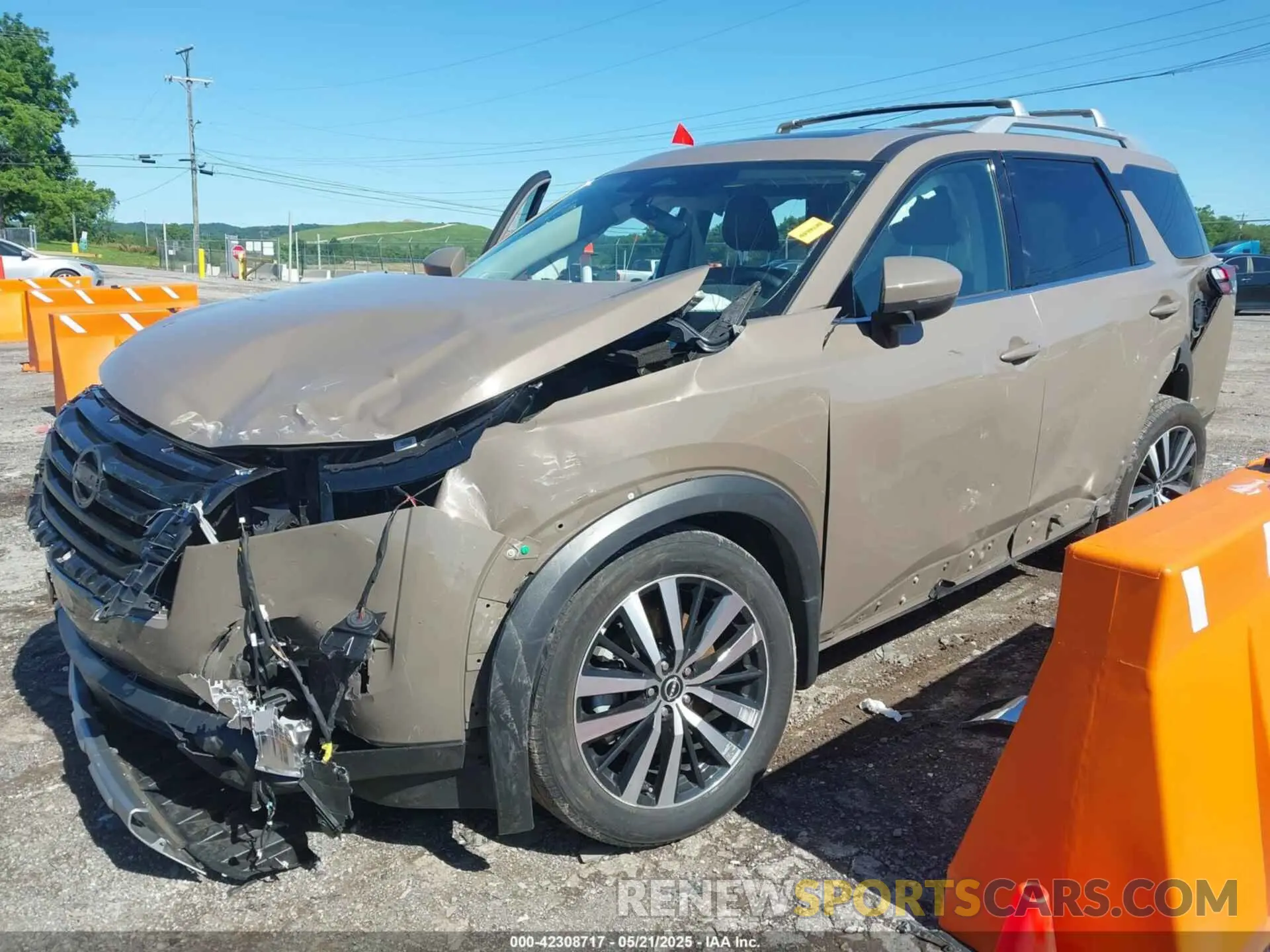 2 Photograph of a damaged car 5N1DR3DH5RC236532 NISSAN PATHFINDER 2024