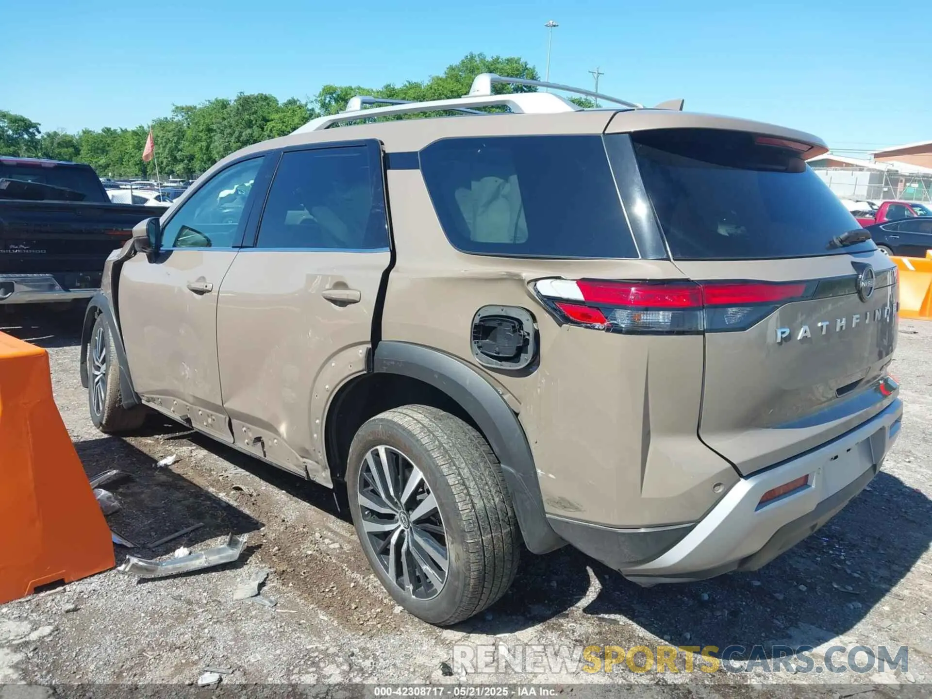 3 Photograph of a damaged car 5N1DR3DH5RC236532 NISSAN PATHFINDER 2024