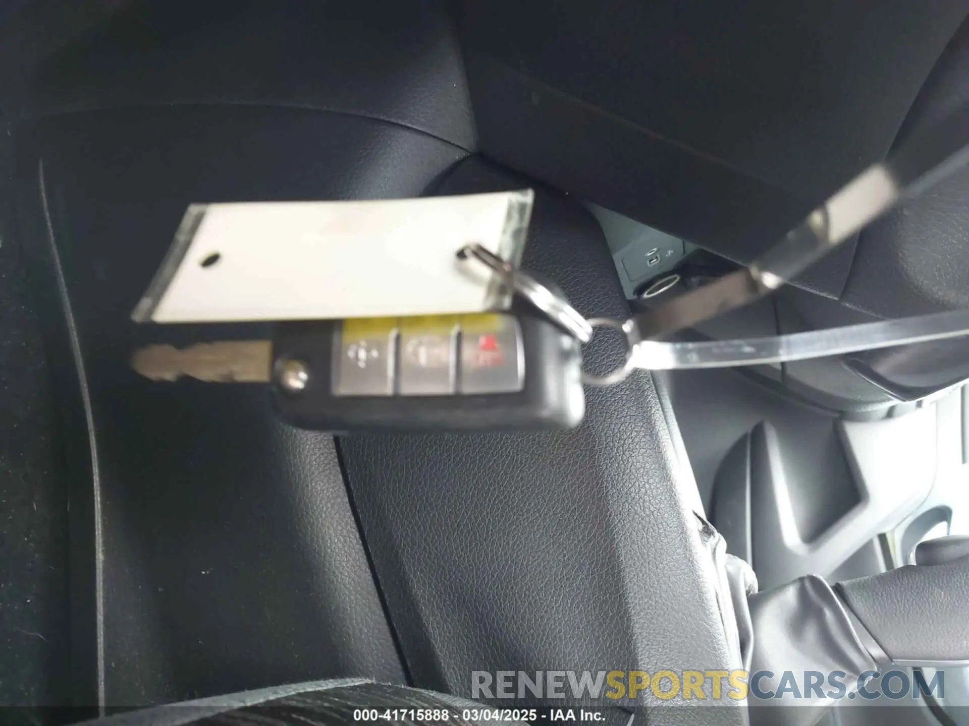 11 Photograph of a damaged car 5N1AT2MT0KC708984 NISSAN ROGUE 2019