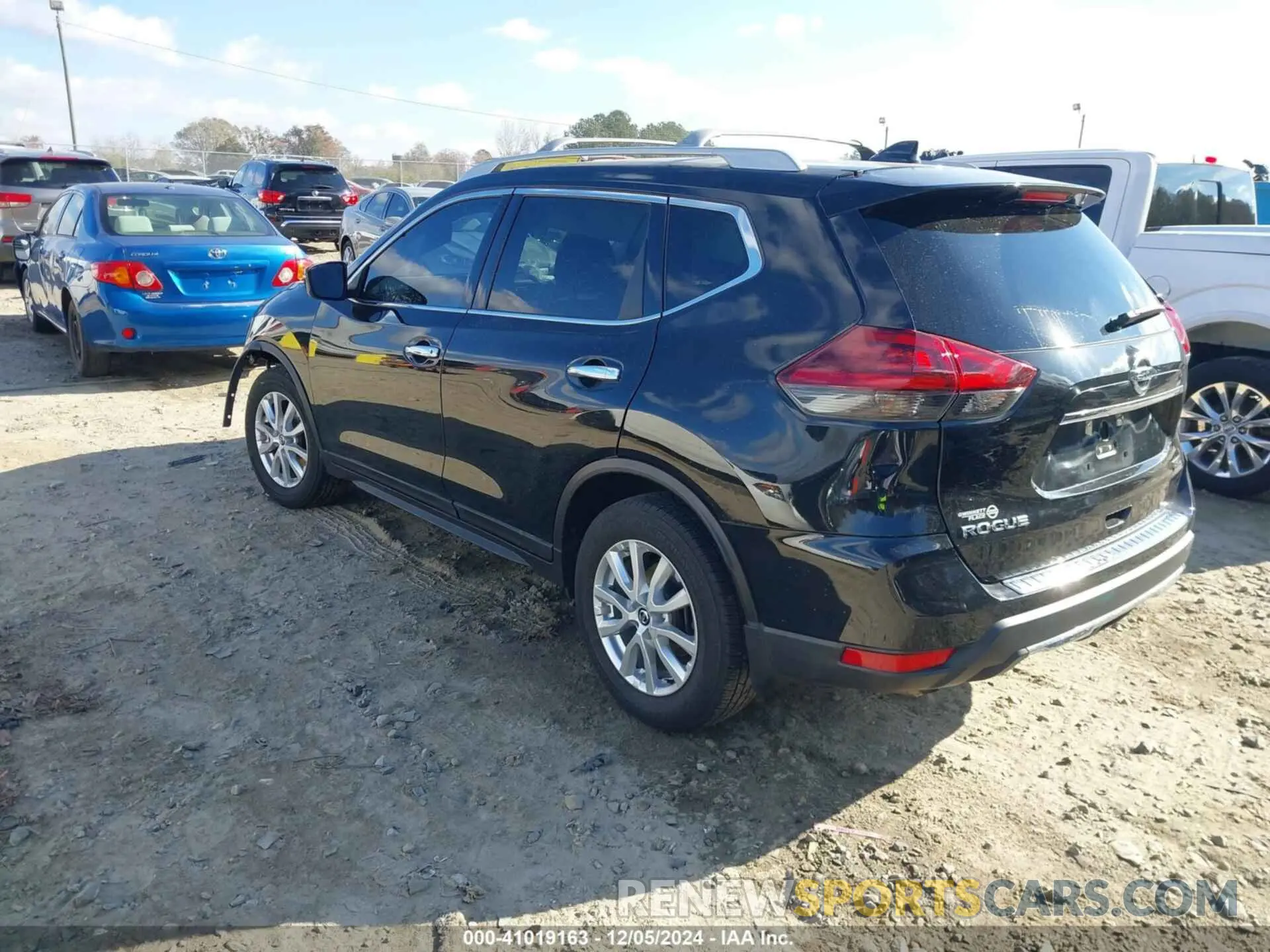 3 Photograph of a damaged car 5N1AT2MT0KC799416 NISSAN ROGUE 2019