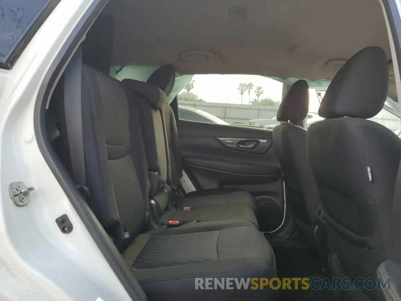 11 Photograph of a damaged car 5N1AT2MT0KC828512 NISSAN ROGUE 2019