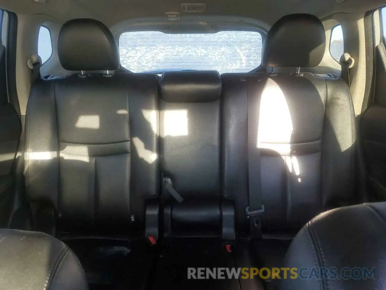 10 Фотография поврежденного автомобиля 5N1AT2MT1KC762634 NISSAN ROGUE 2019