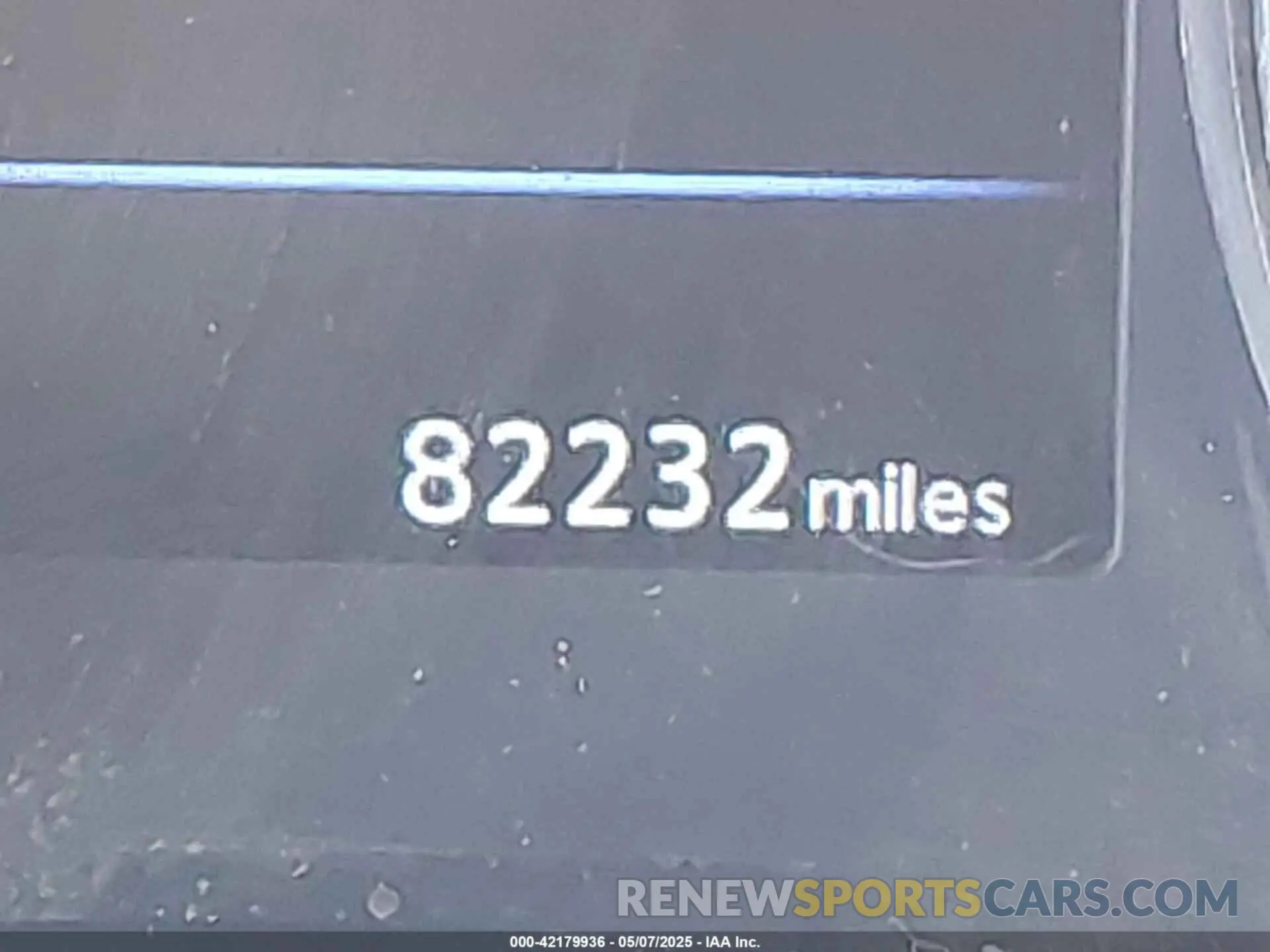 16 Photograph of a damaged car 5N1AT2MT1KC833220 NISSAN ROGUE 2019