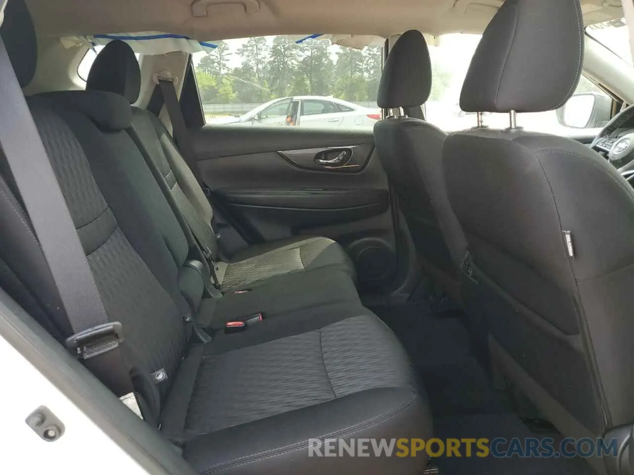 11 Photograph of a damaged car 5N1AT2MT1KC842791 NISSAN ROGUE 2019
