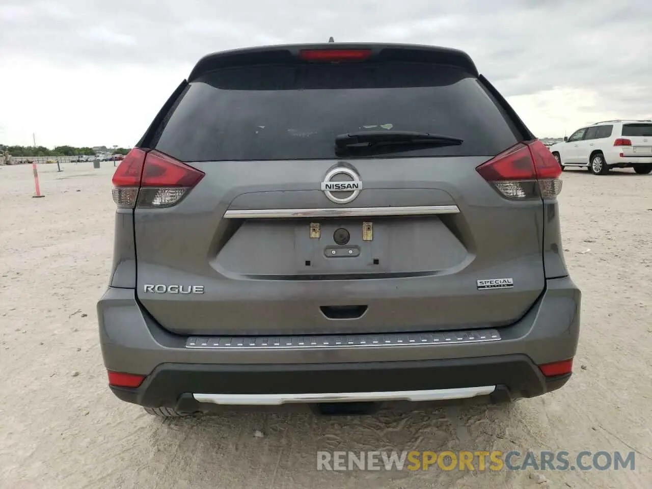 6 Photograph of a damaged car 5N1AT2MT2KC800209 NISSAN ROGUE 2019