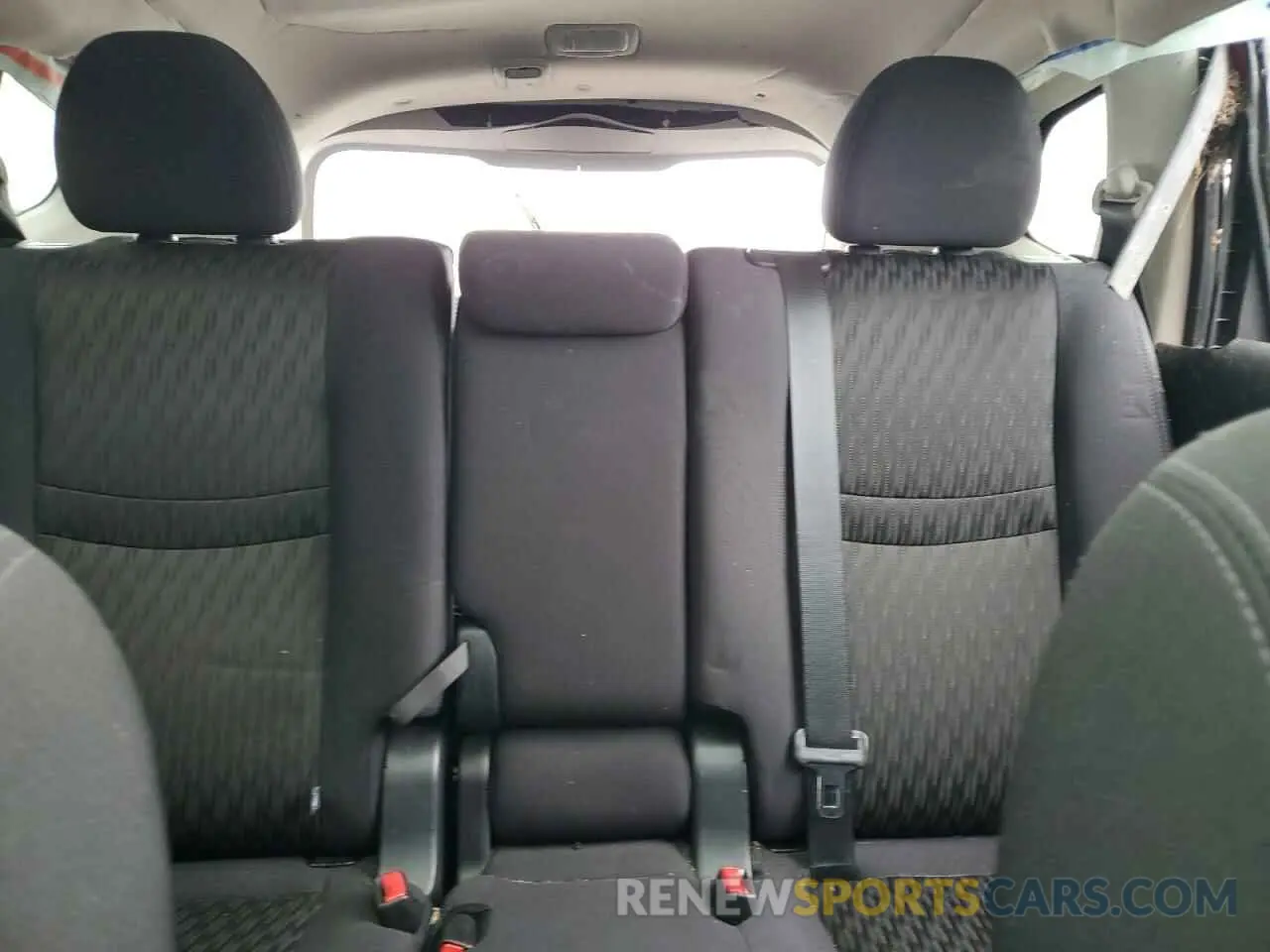 10 Photograph of a damaged car 5N1AT2MT2KC827832 NISSAN ROGUE 2019