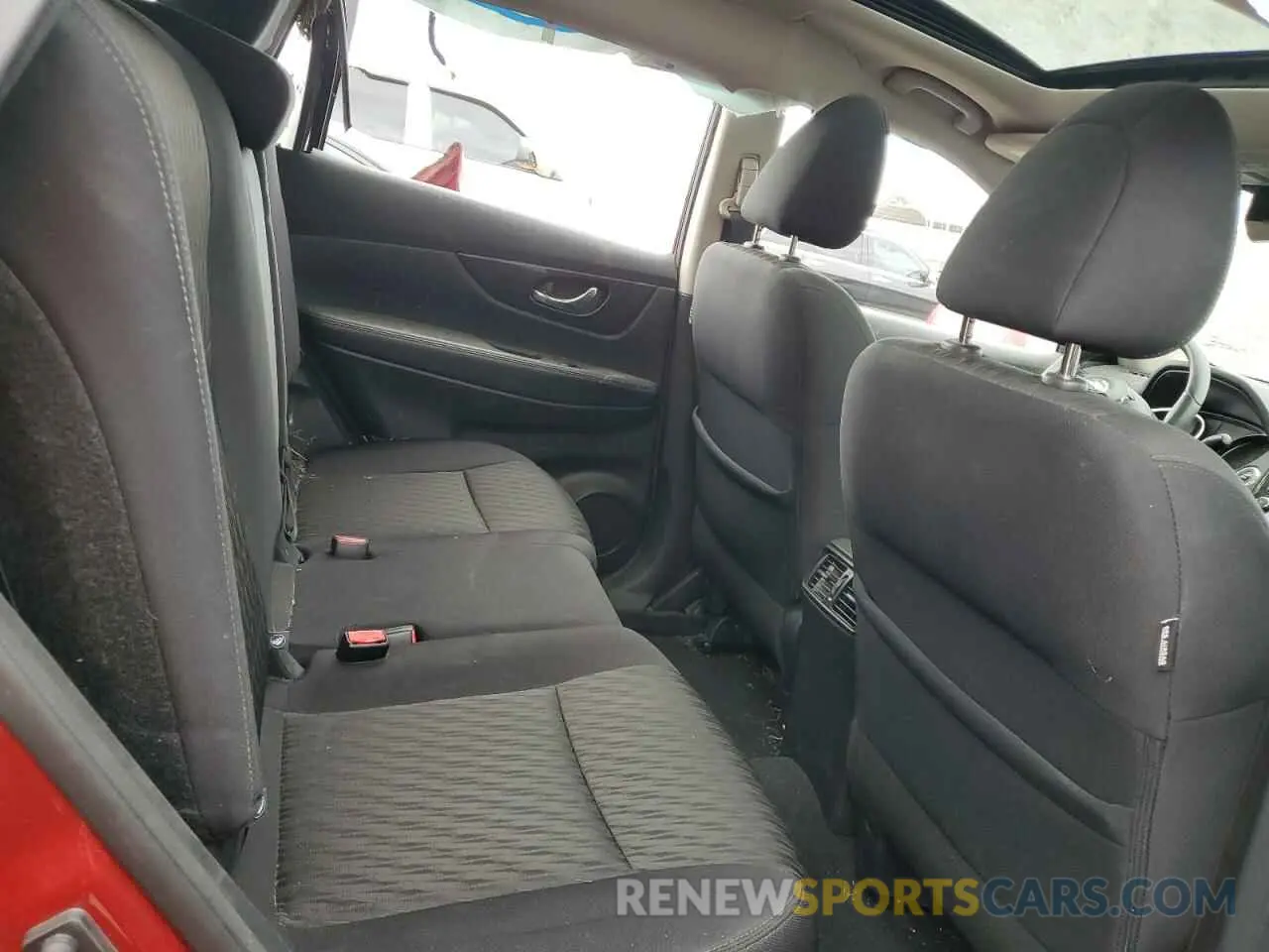 12 Photograph of a damaged car 5N1AT2MT2KC827832 NISSAN ROGUE 2019