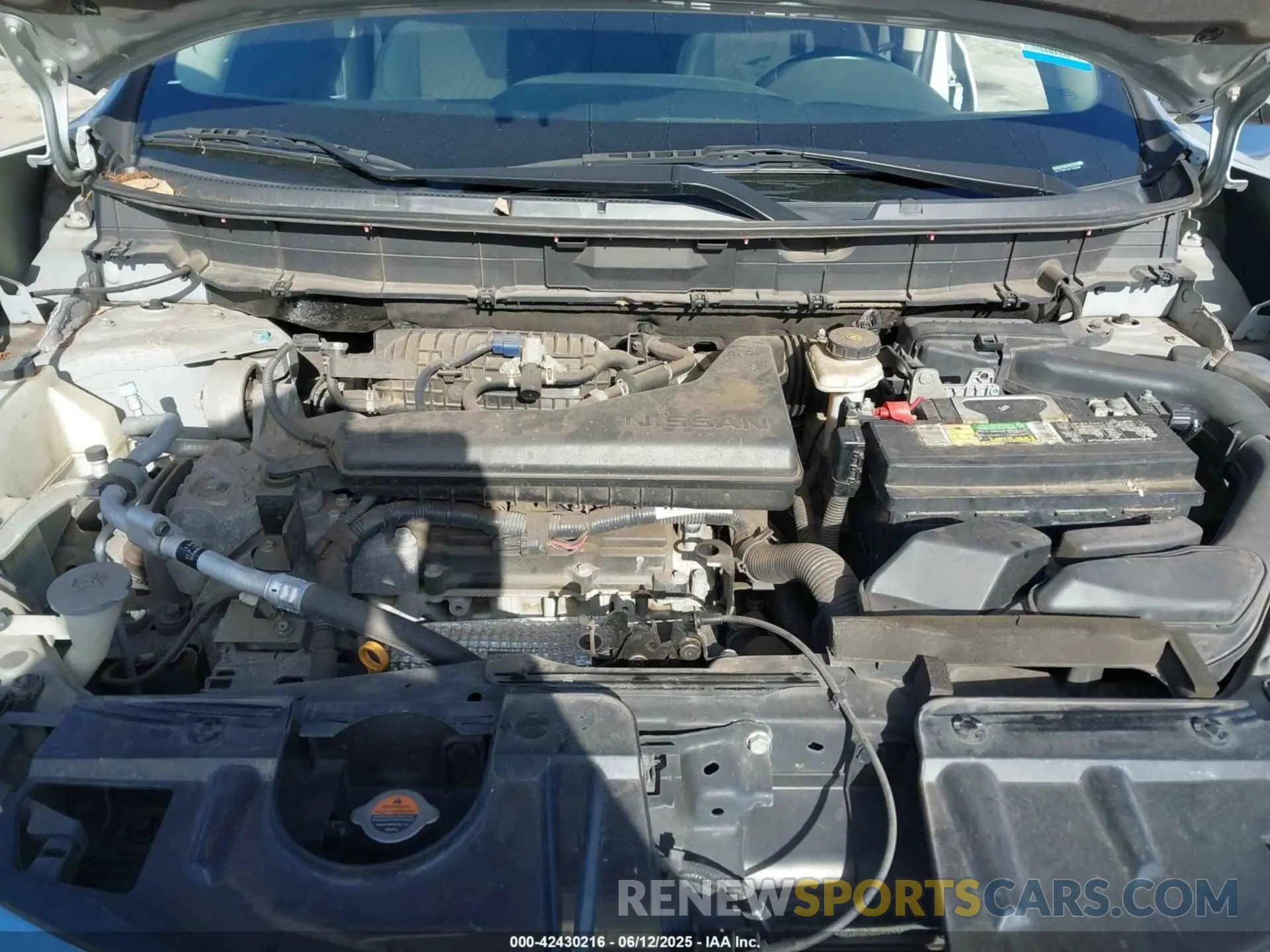 10 Photograph of a damaged car 5N1AT2MT4KC744340 NISSAN ROGUE 2019
