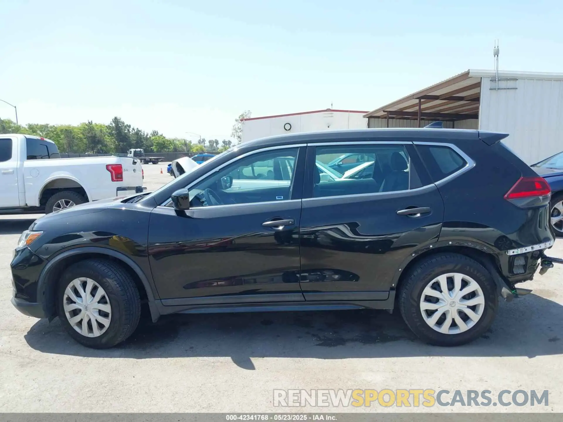 15 Photograph of a damaged car 5N1AT2MT4KC839870 NISSAN ROGUE 2019