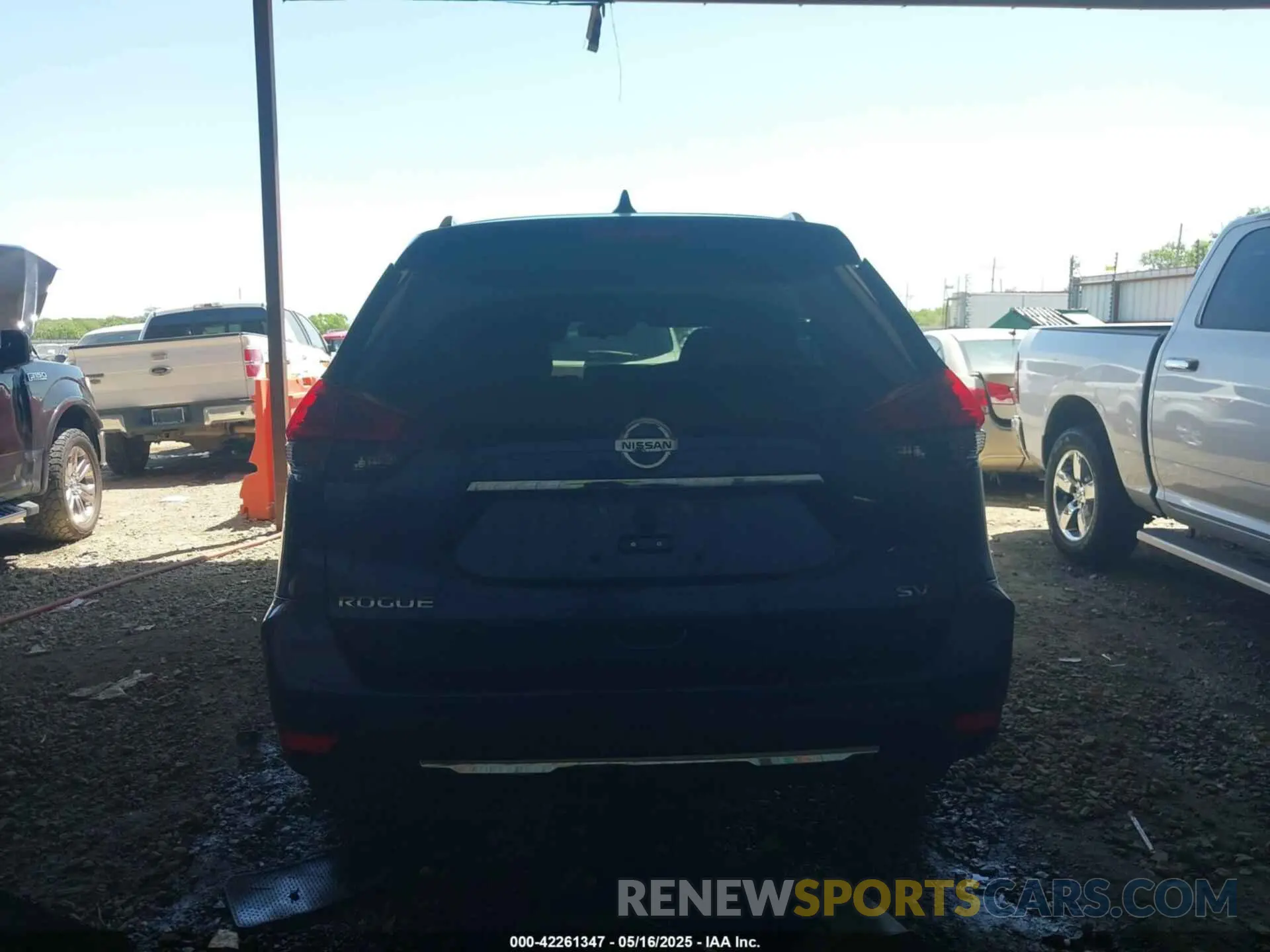 16 Photograph of a damaged car 5N1AT2MT5KC705496 NISSAN ROGUE 2019