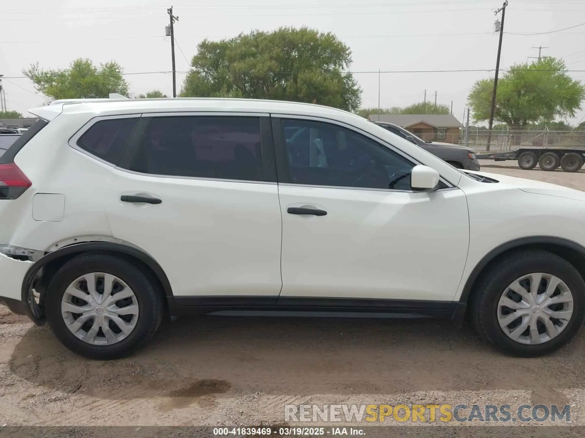 13 Photograph of a damaged car 5N1AT2MT6KC717186 NISSAN ROGUE 2019