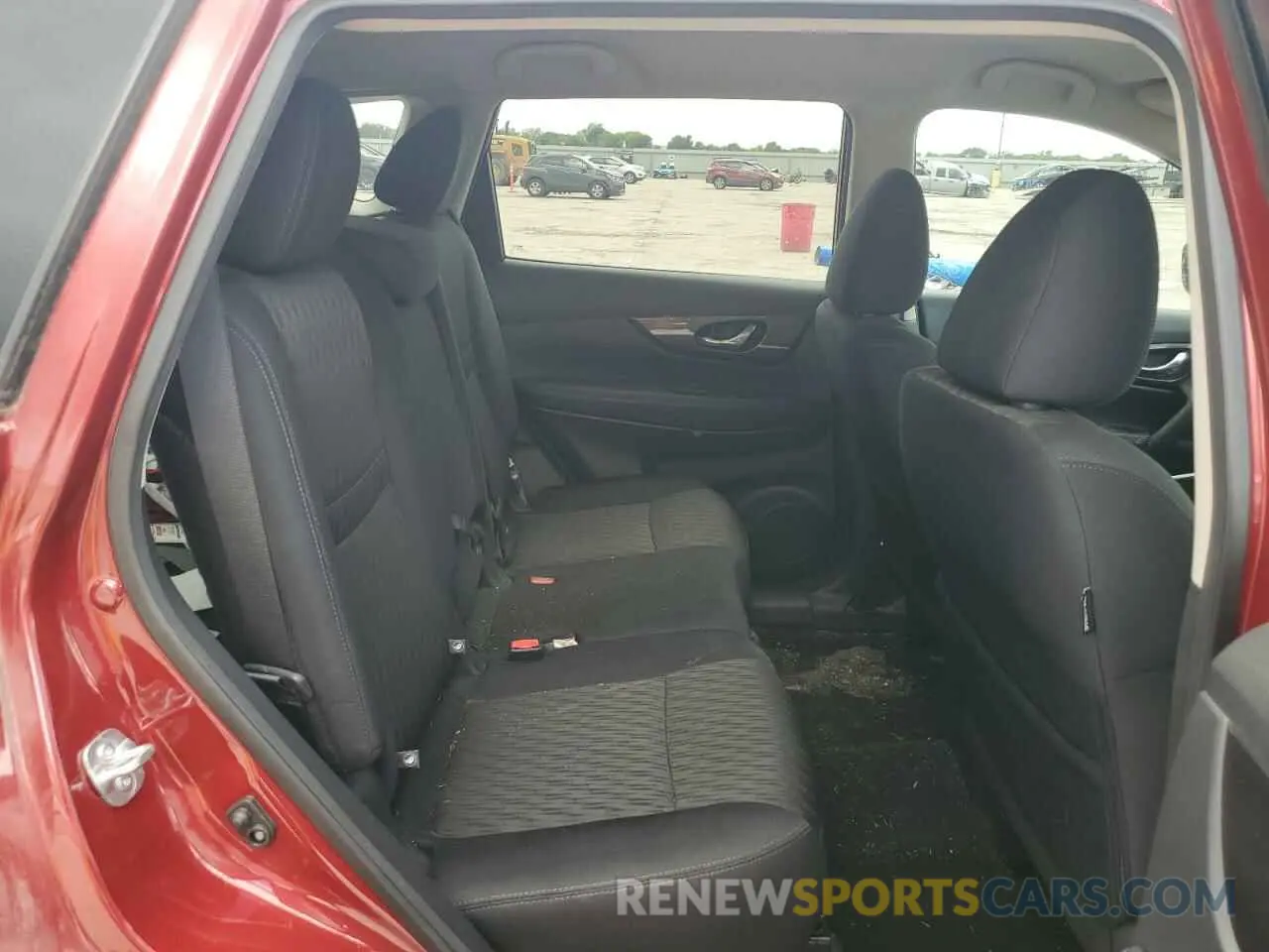 11 Photograph of a damaged car 5N1AT2MT6KC717379 NISSAN ROGUE 2019