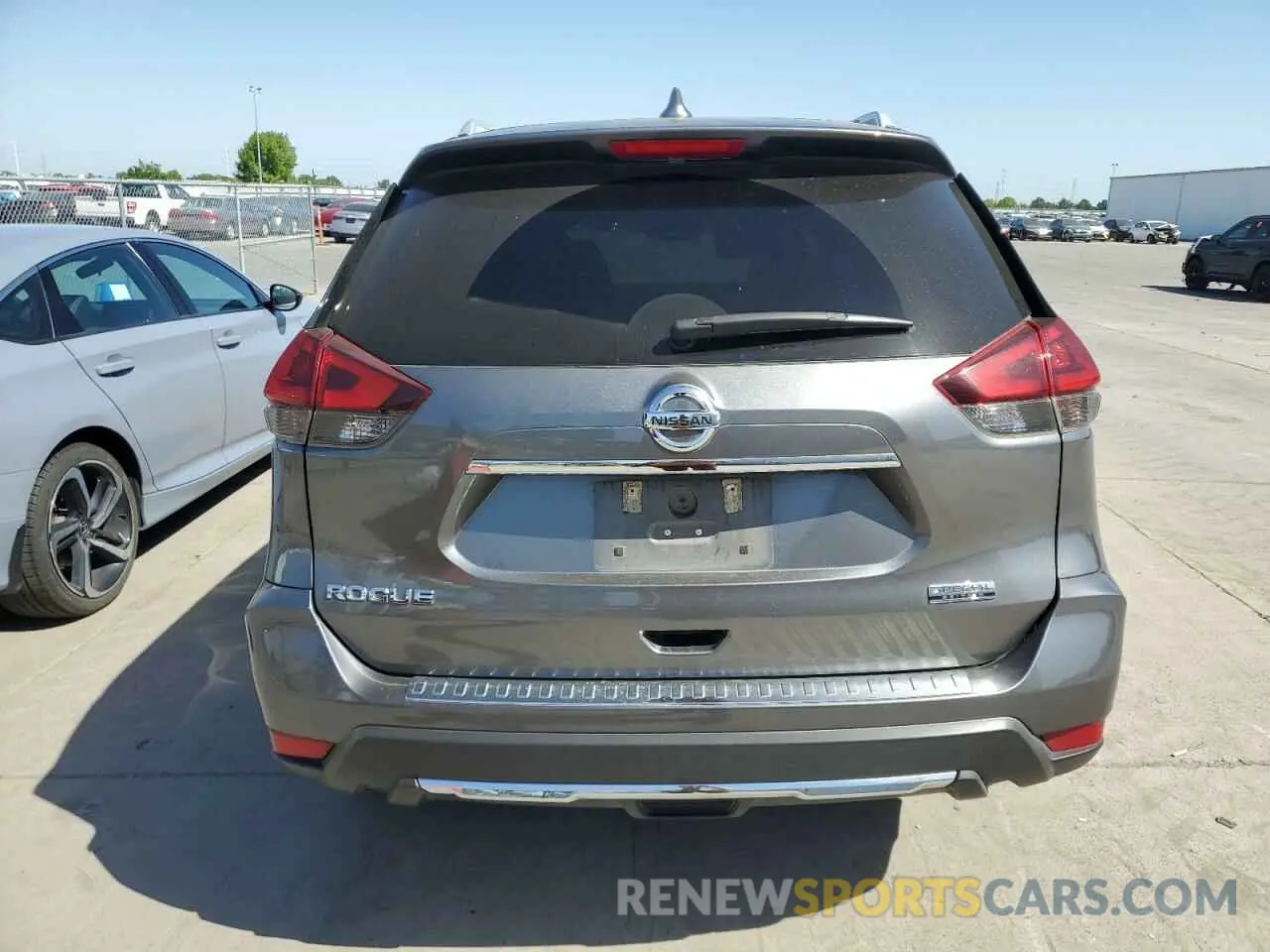 6 Photograph of a damaged car 5N1AT2MT6KC717527 NISSAN ROGUE 2019
