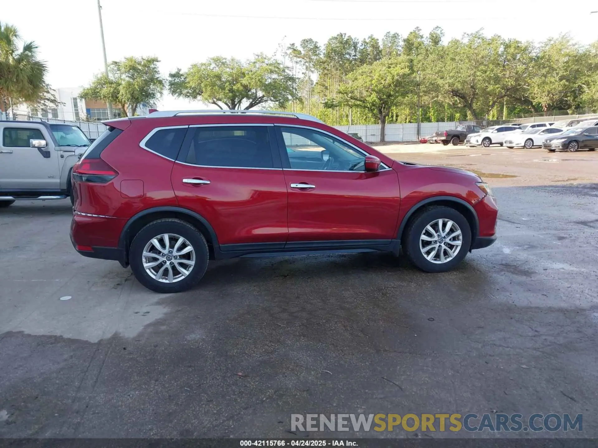 13 Photograph of a damaged car 5N1AT2MT6KC723019 NISSAN ROGUE 2019