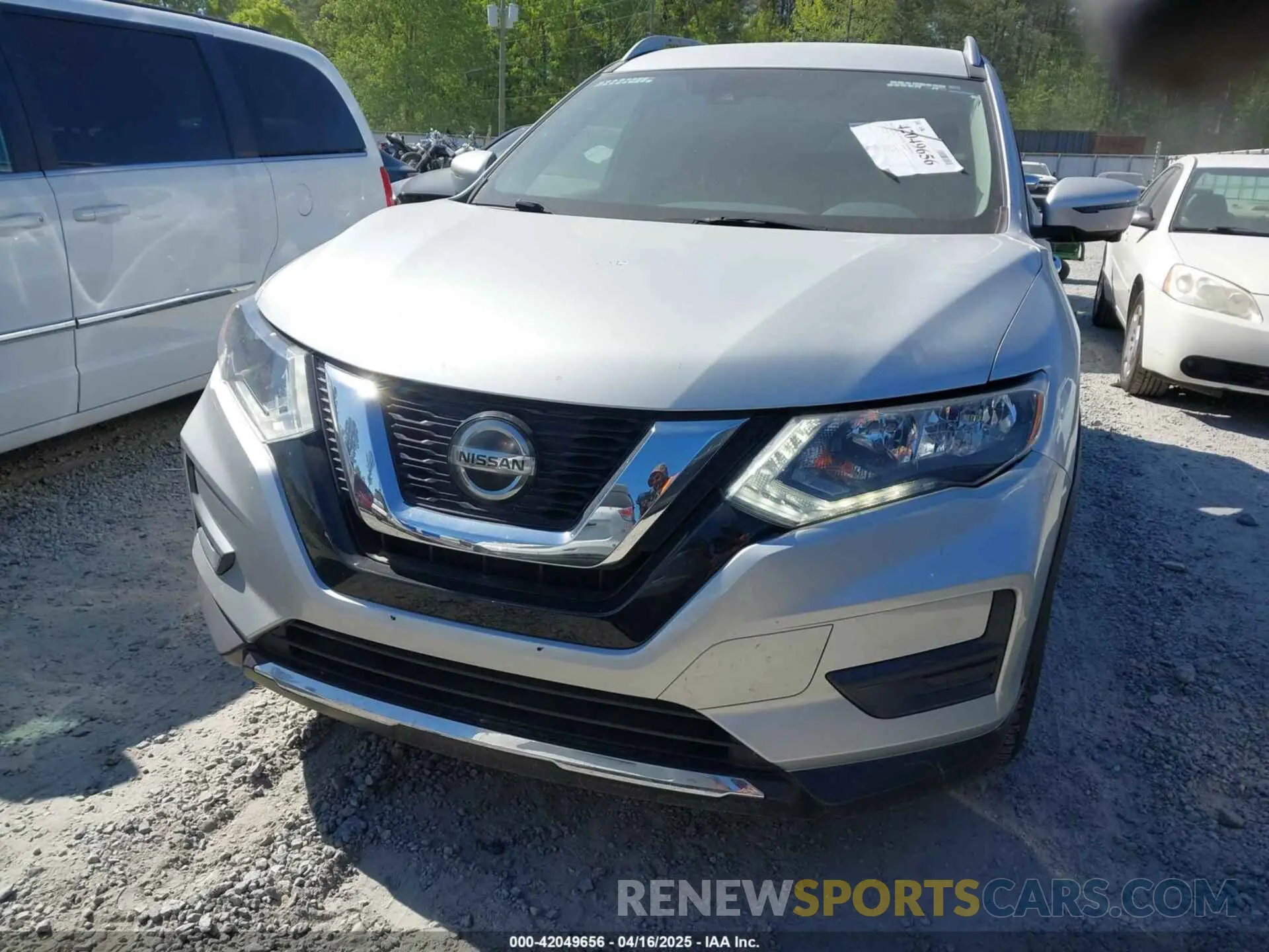 12 Photograph of a damaged car 5N1AT2MT6KC787285 NISSAN ROGUE 2019