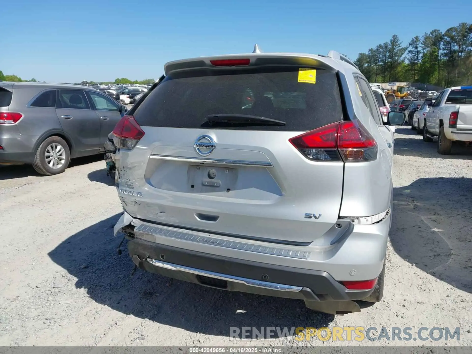 16 Photograph of a damaged car 5N1AT2MT6KC787285 NISSAN ROGUE 2019