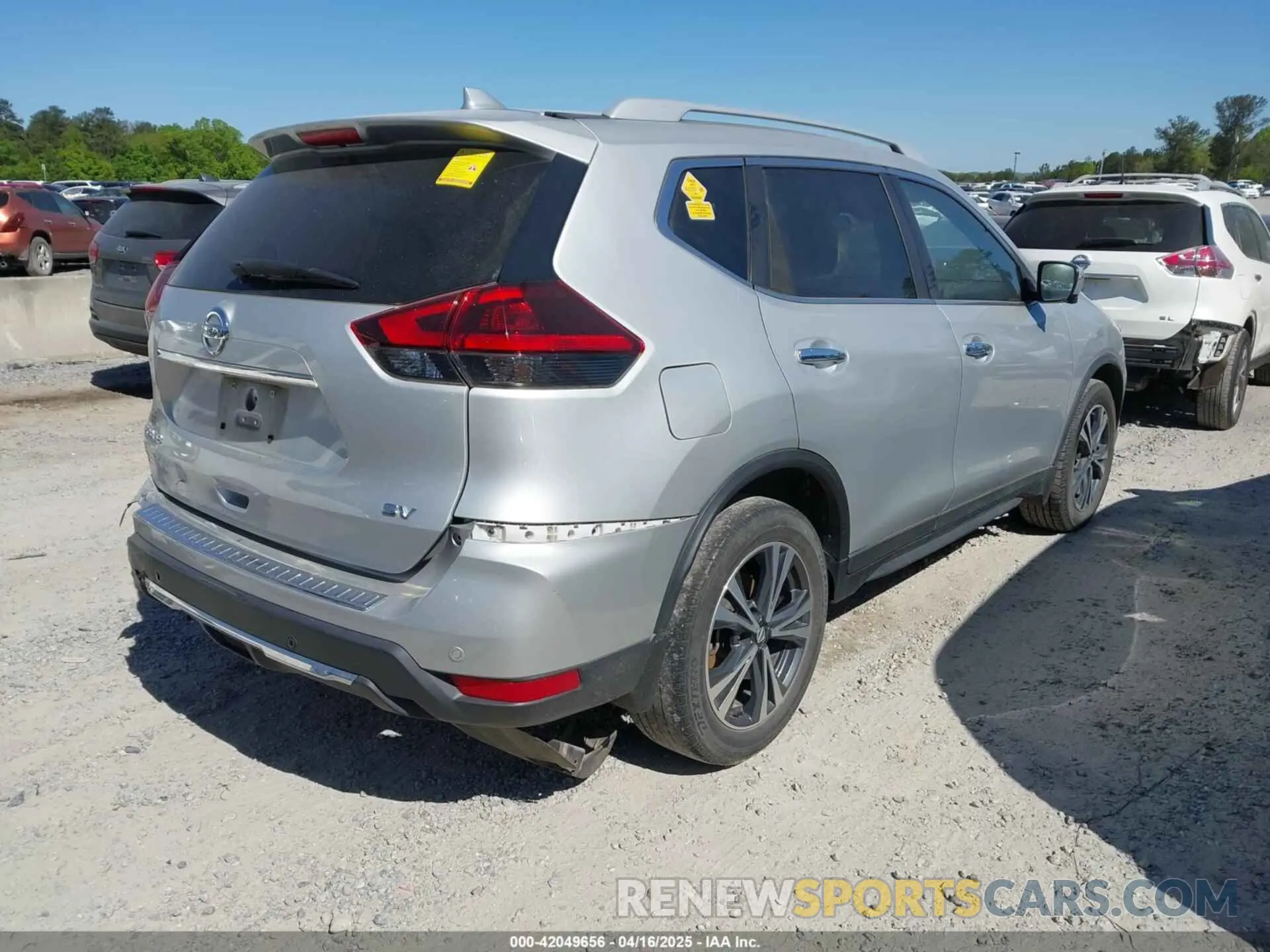 4 Photograph of a damaged car 5N1AT2MT6KC787285 NISSAN ROGUE 2019