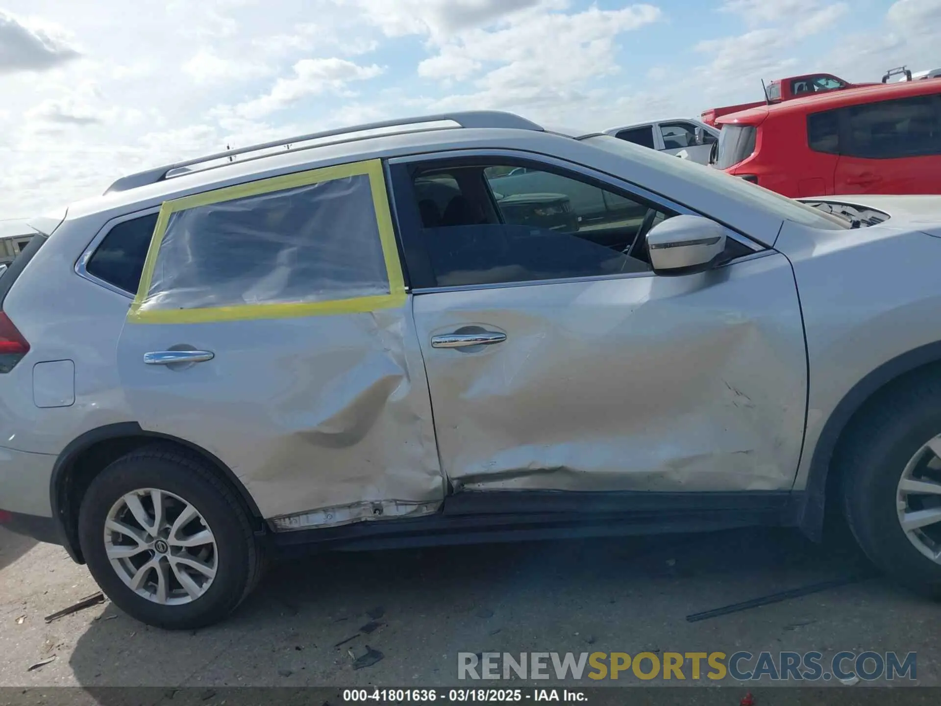 13 Photograph of a damaged car 5N1AT2MT6KC826988 NISSAN ROGUE 2019