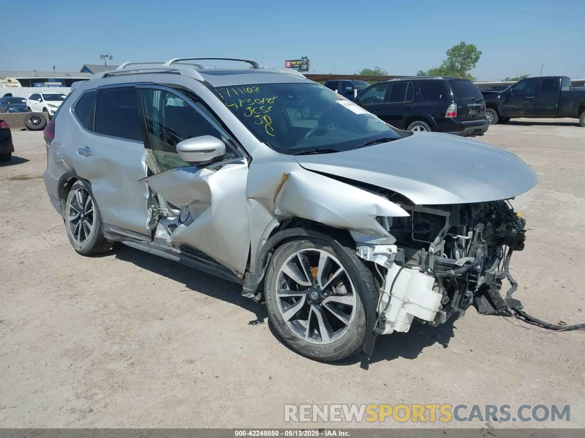 1 Photograph of a damaged car 5N1AT2MT7KC706102 NISSAN ROGUE 2019