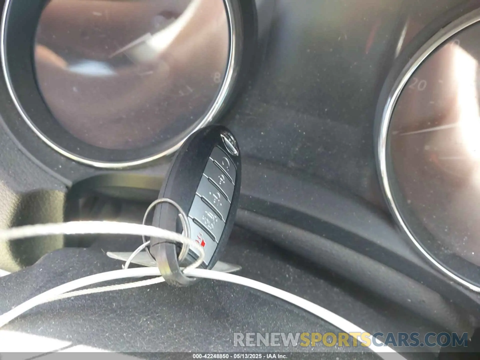 11 Photograph of a damaged car 5N1AT2MT7KC706102 NISSAN ROGUE 2019