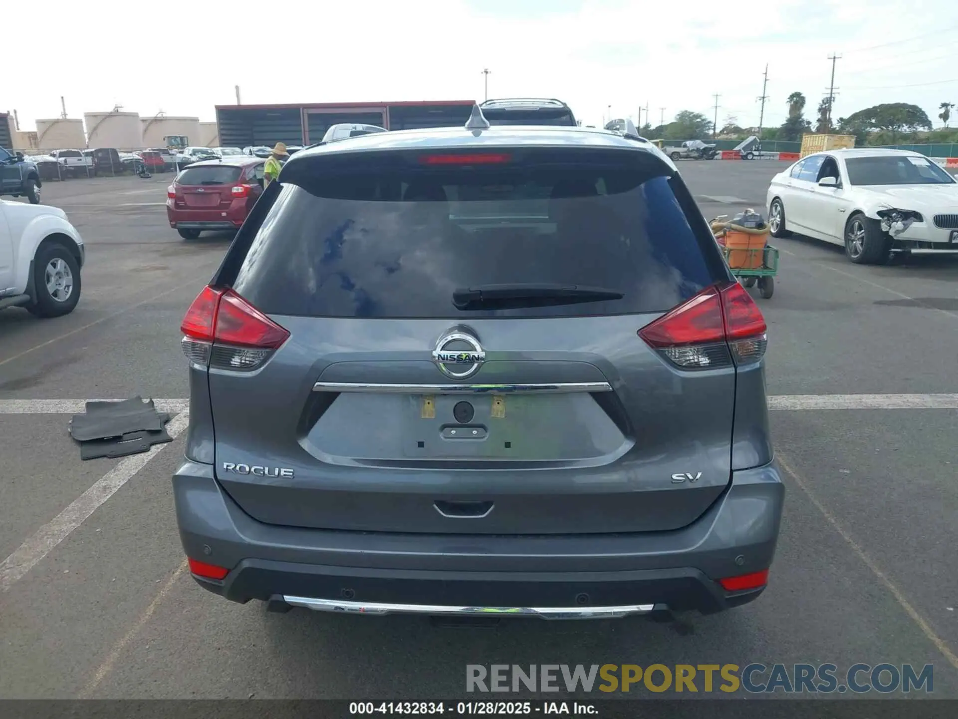 16 Photograph of a damaged car 5N1AT2MT7KC708657 NISSAN ROGUE 2019