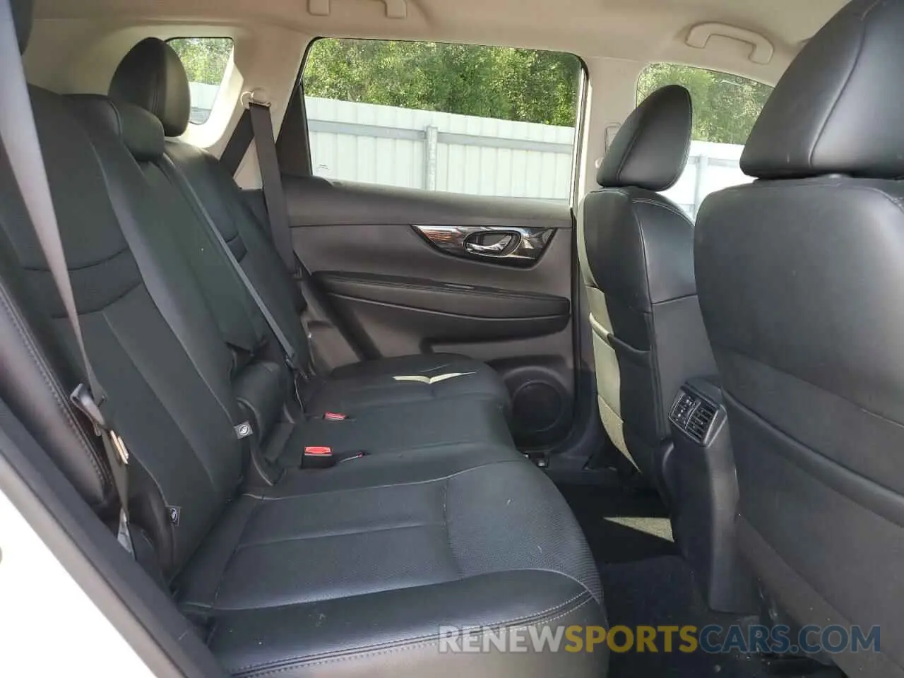 11 Photograph of a damaged car 5N1AT2MT7KC721229 NISSAN ROGUE 2019