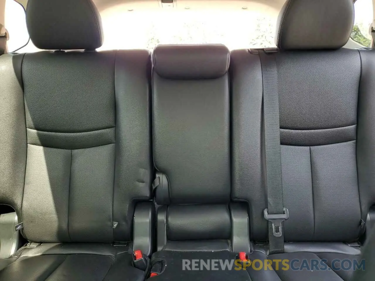 10 Photograph of a damaged car 5N1AT2MT7KC760001 NISSAN ROGUE 2019