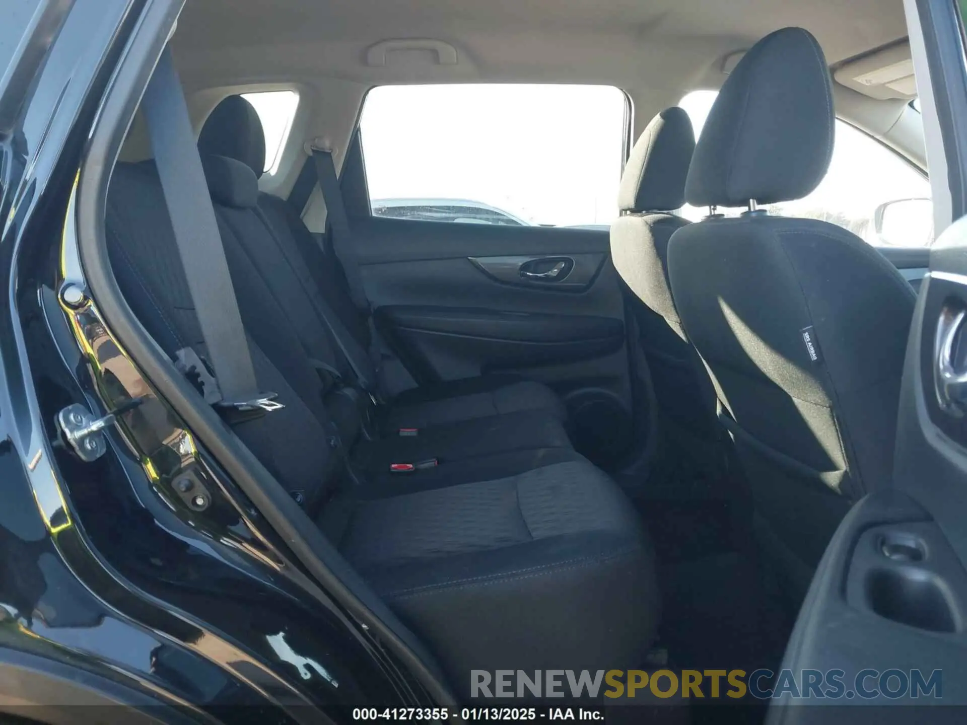 8 Photograph of a damaged car 5N1AT2MT8KC758936 NISSAN ROGUE 2019