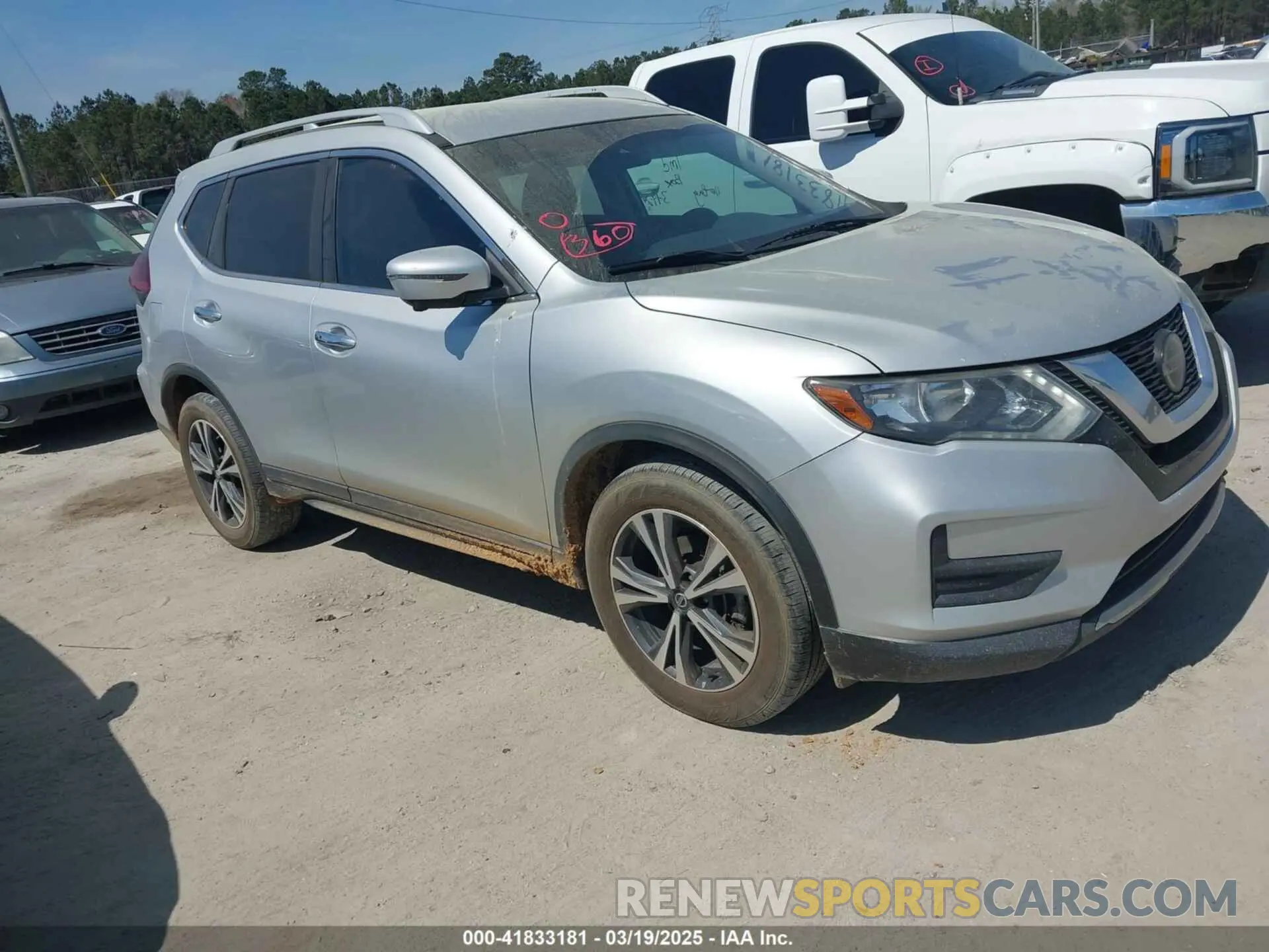 1 Photograph of a damaged car 5N1AT2MT8KC761268 NISSAN ROGUE 2019