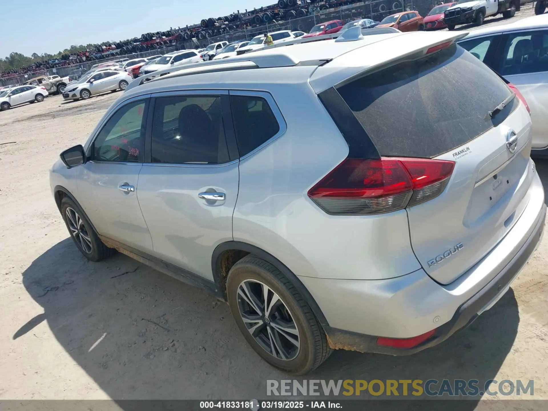 14 Photograph of a damaged car 5N1AT2MT8KC761268 NISSAN ROGUE 2019