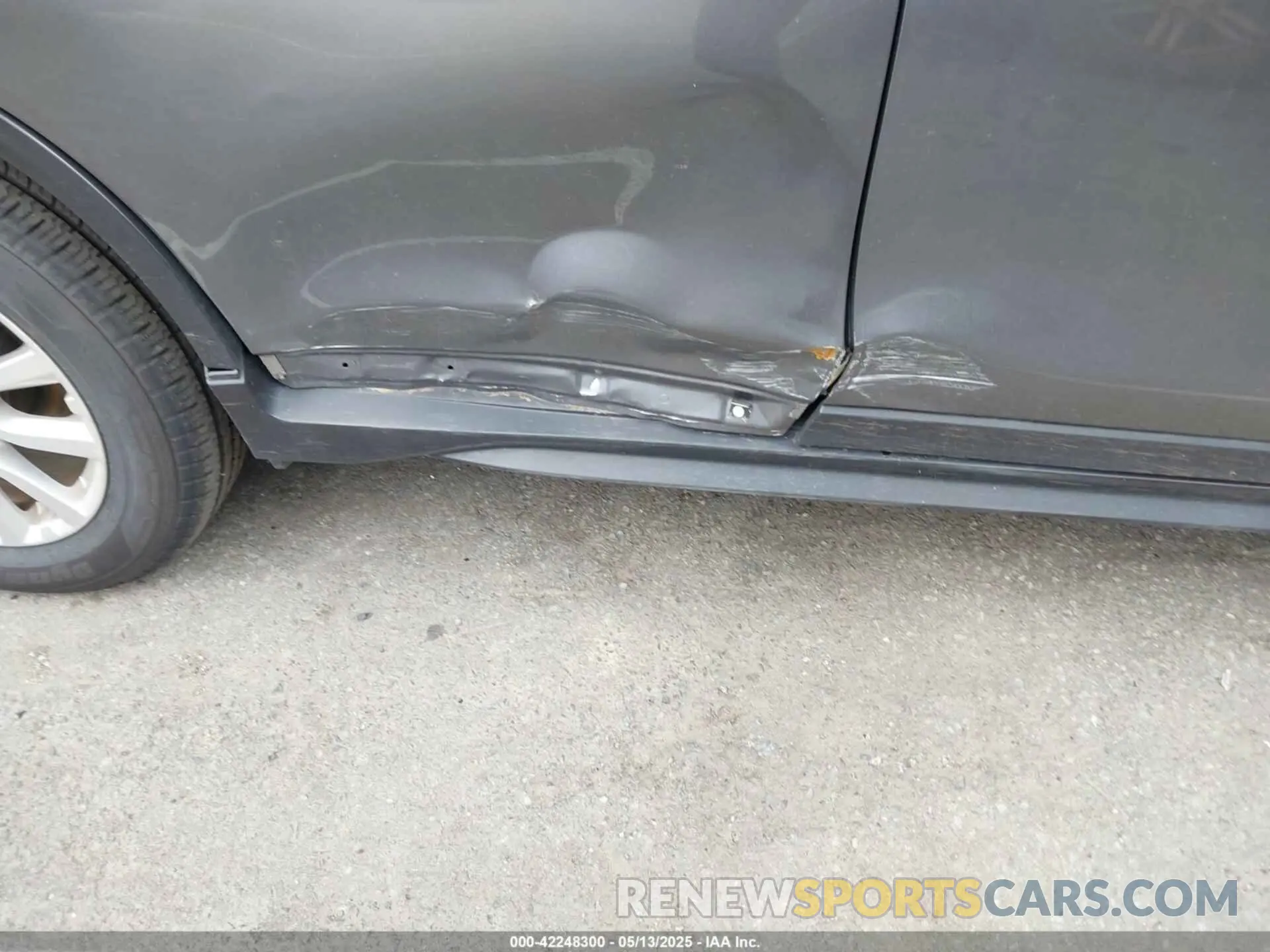 19 Photograph of a damaged car 5N1AT2MT8KC766342 NISSAN ROGUE 2019
