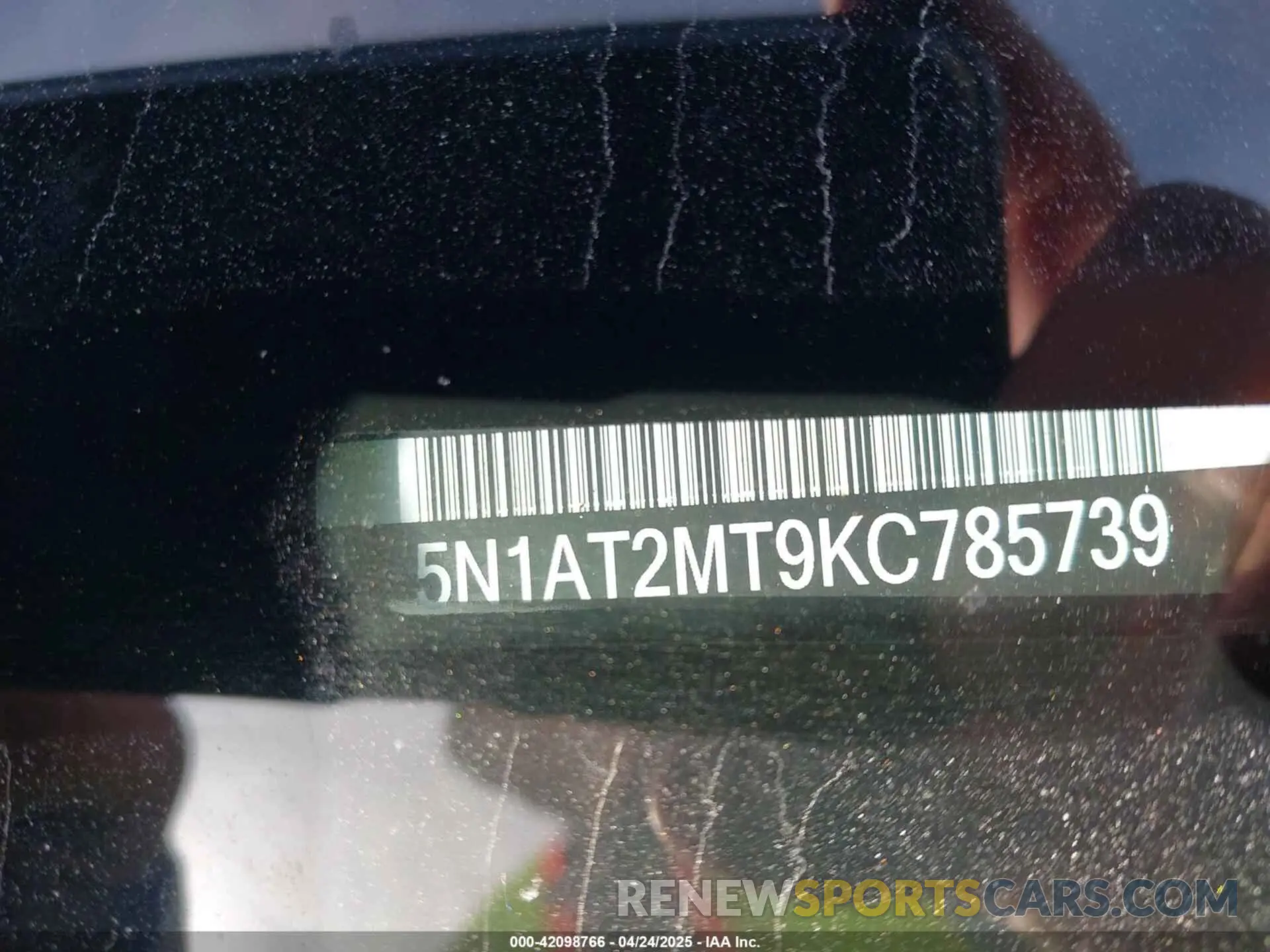 9 Photograph of a damaged car 5N1AT2MT9KC785739 NISSAN ROGUE 2019